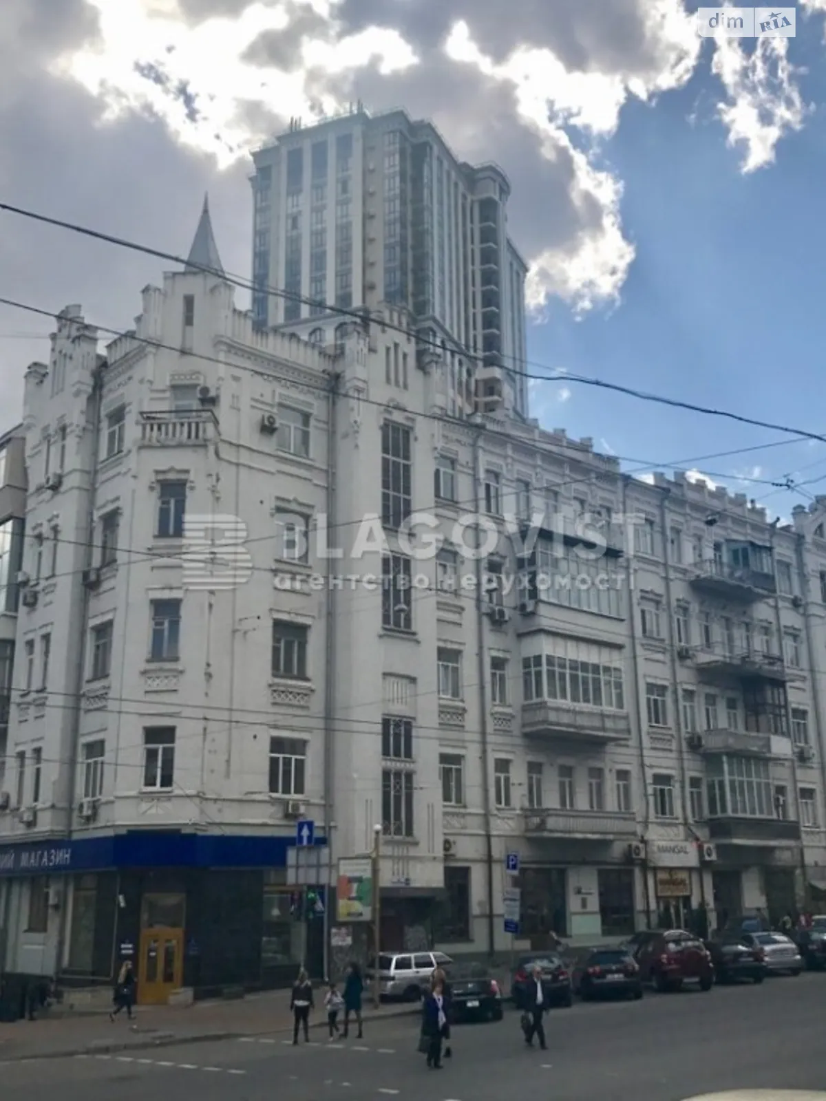 Продается 3-комнатная квартира 78 кв. м в Киеве, ул. Саксаганского, 33/35 - фото 1