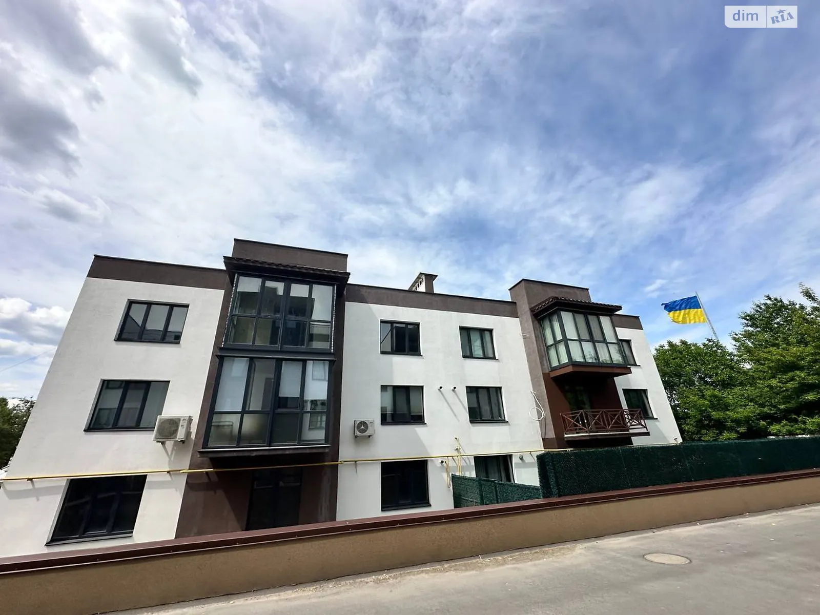 Продается 4-комнатная квартира 180 кв. м в Виннице, ул. Синеводская(Маяковского), 5А - фото 1