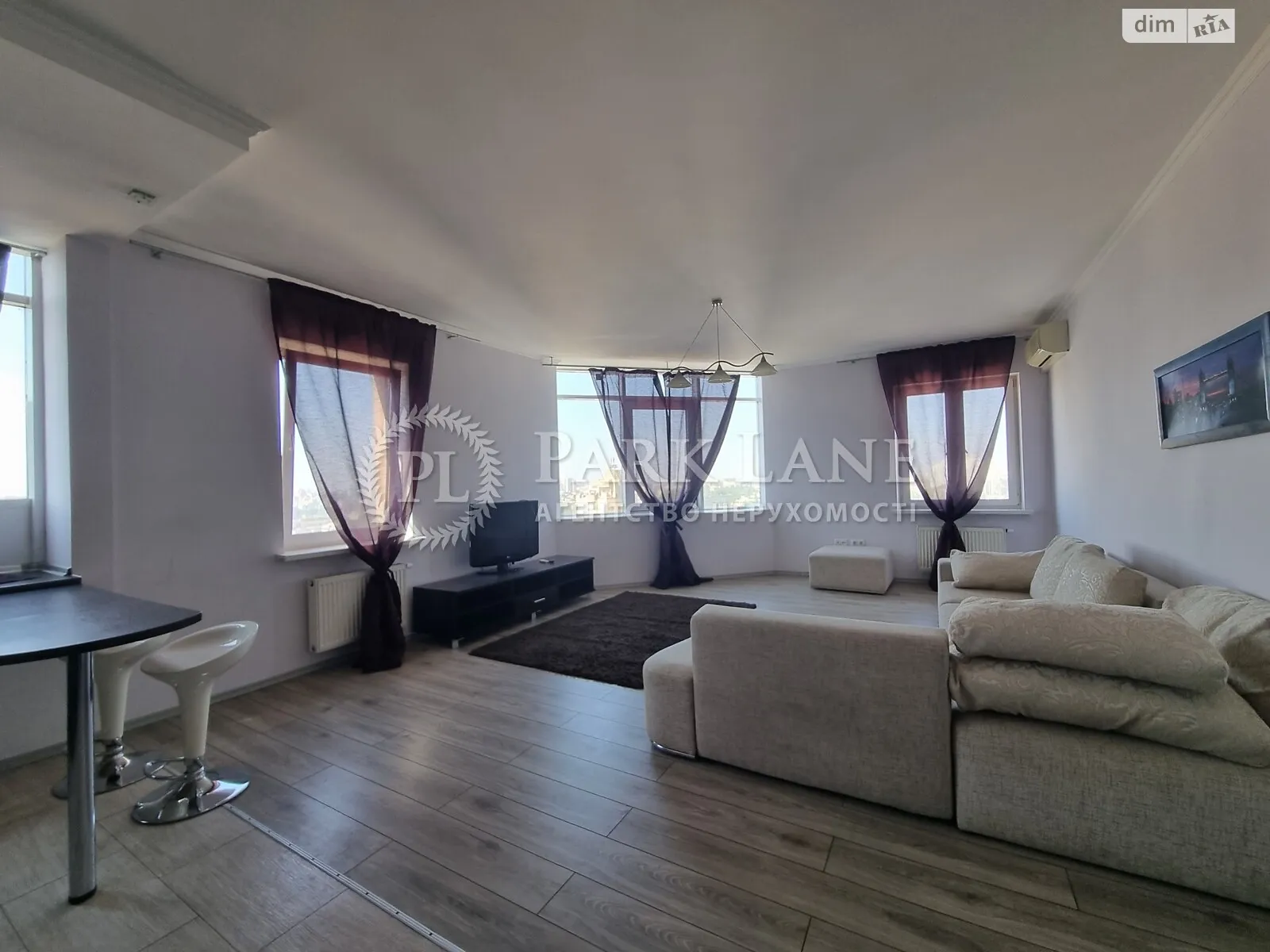 Продается 2-комнатная квартира 68 кв. м в Киеве, ул. Дегтяревская, 25А корпус 1 - фото 1