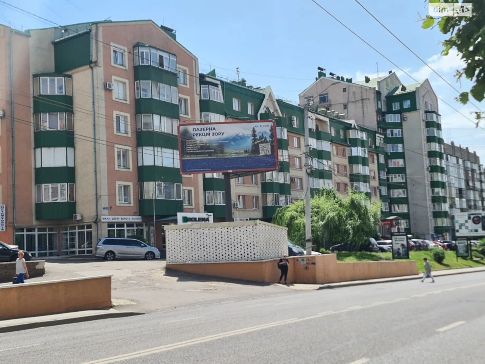 Продается 3-комнатная квартира 133.5 кв. м в Черновцах - фото 1