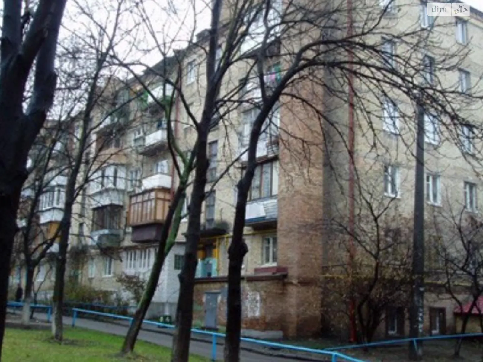 Продається 2-кімнатна квартира 39 кв. м у Києві, вул. Набережно-Лугова, 3А - фото 1