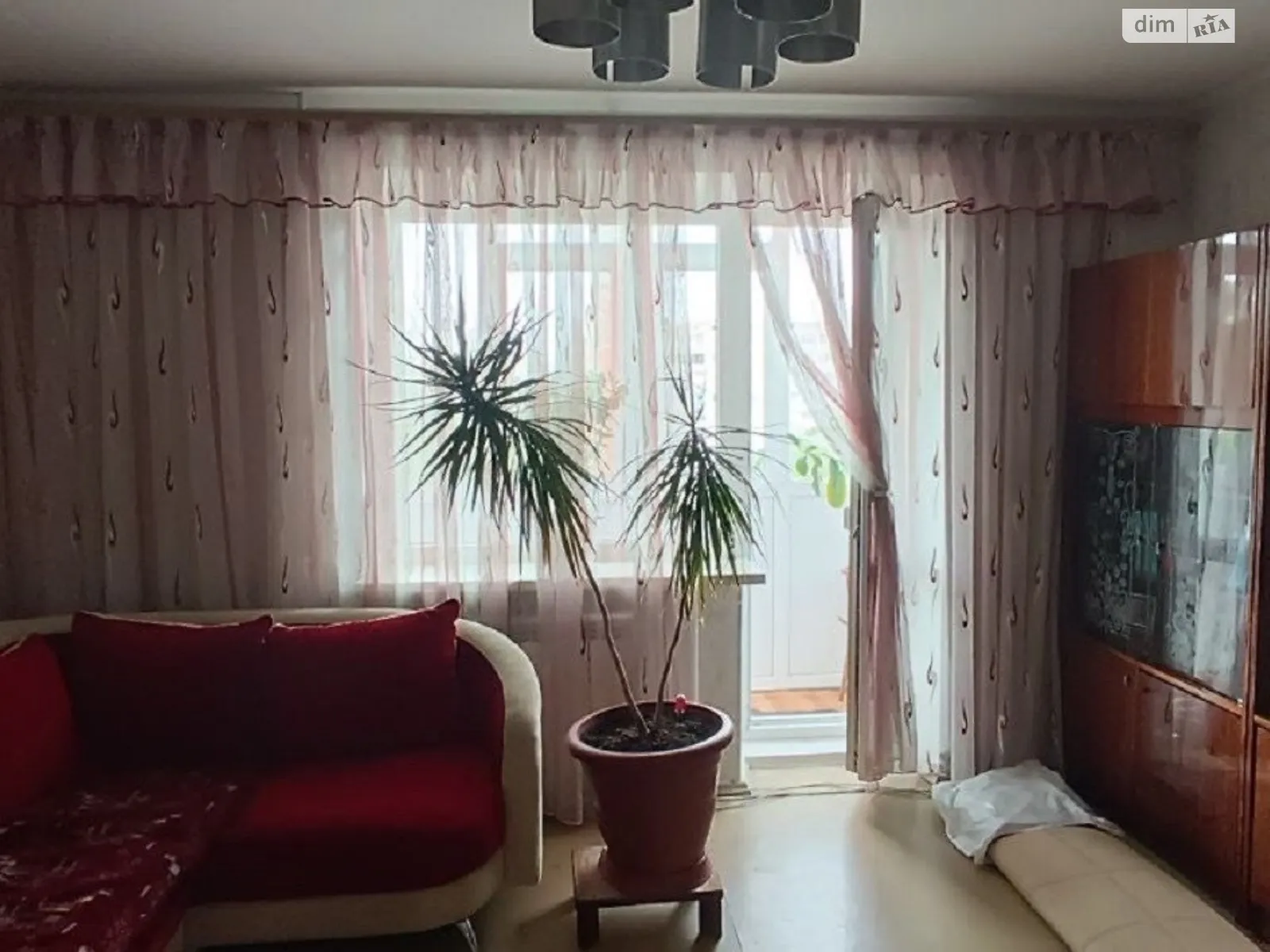 Продается 3-комнатная квартира 68 кв. м в Николаеве, просп. Героев Украины - фото 1
