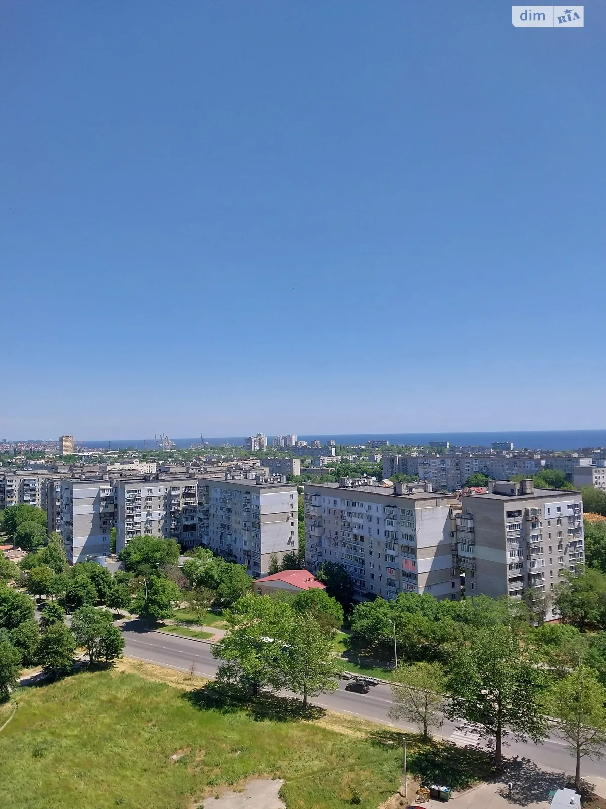 Продается 2-комнатная квартира 68 кв. м в Черноморске, ул. Парусная, 18 - фото 1