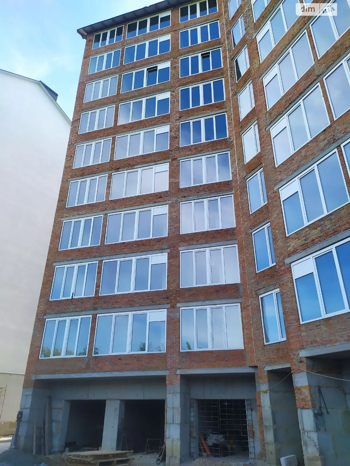 Продается 2-комнатная квартира 56.4 кв. м в Никитинцах, ул. Украинских Декабристов - фото 1