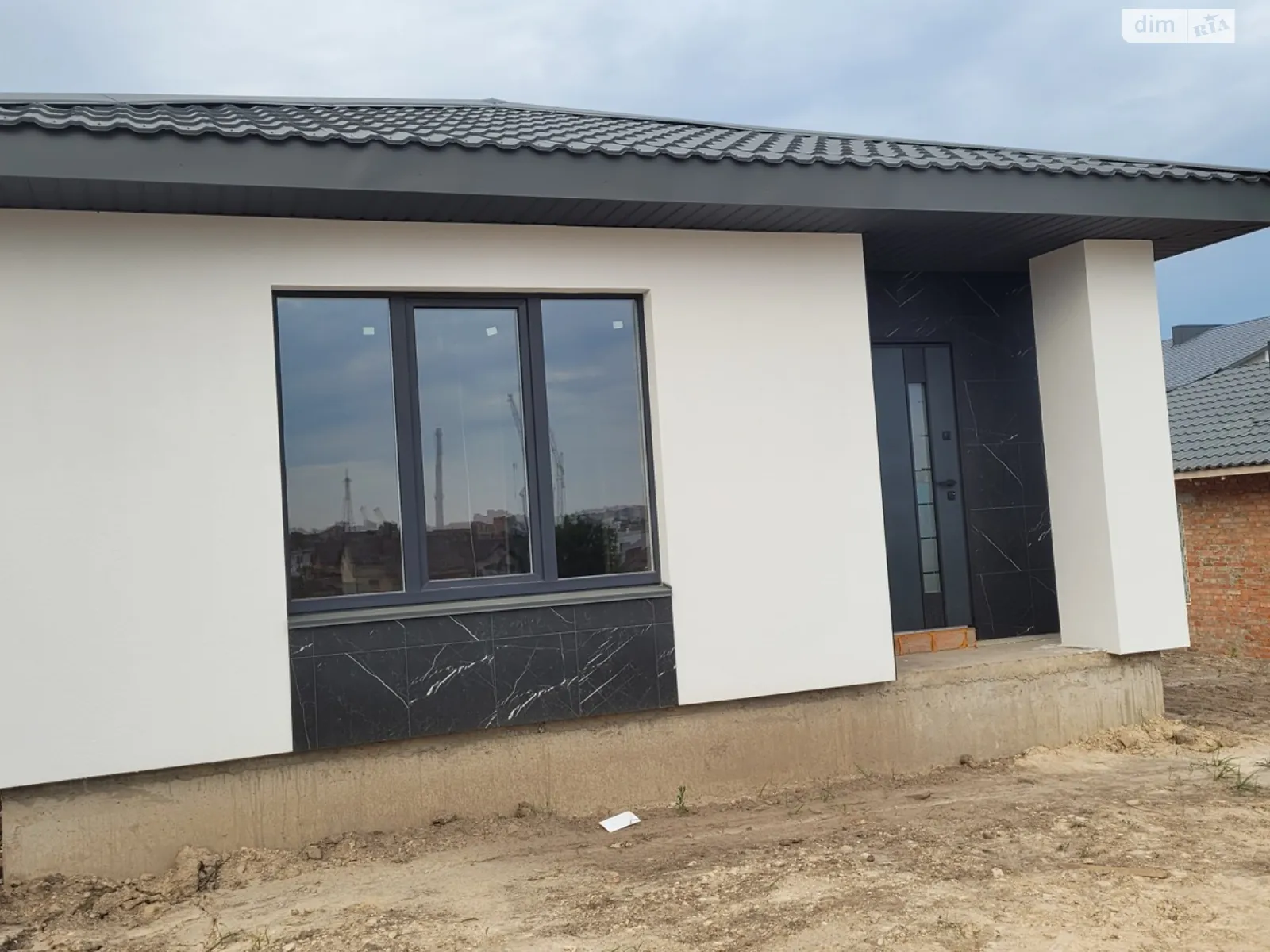 Продається одноповерховий будинок 78 кв. м с басейном, цена: 77000 $ - фото 1