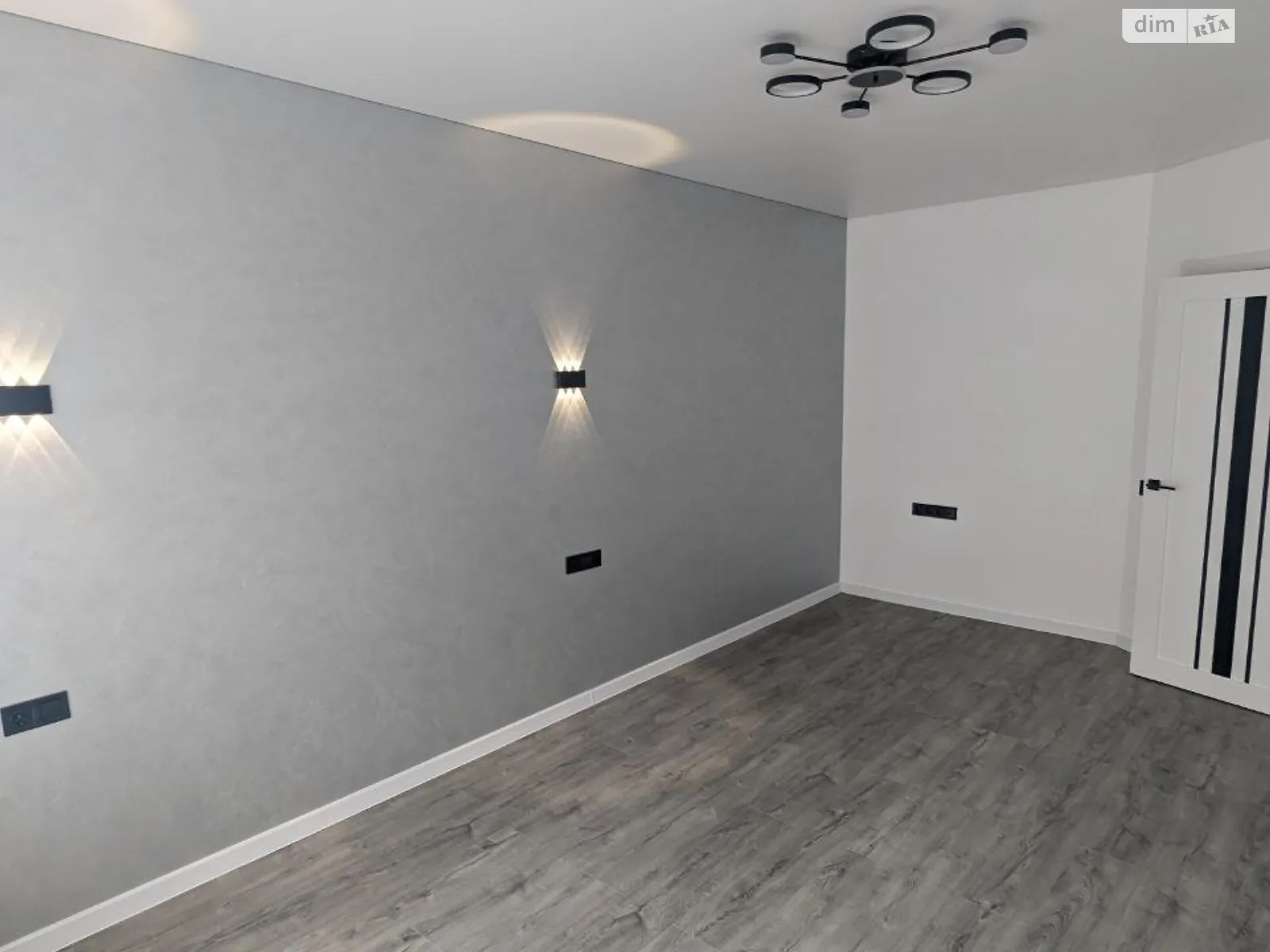 Продается 1-комнатная квартира 44.1 кв. м в Ивано-Франковске, цена: 59950 $ - фото 1