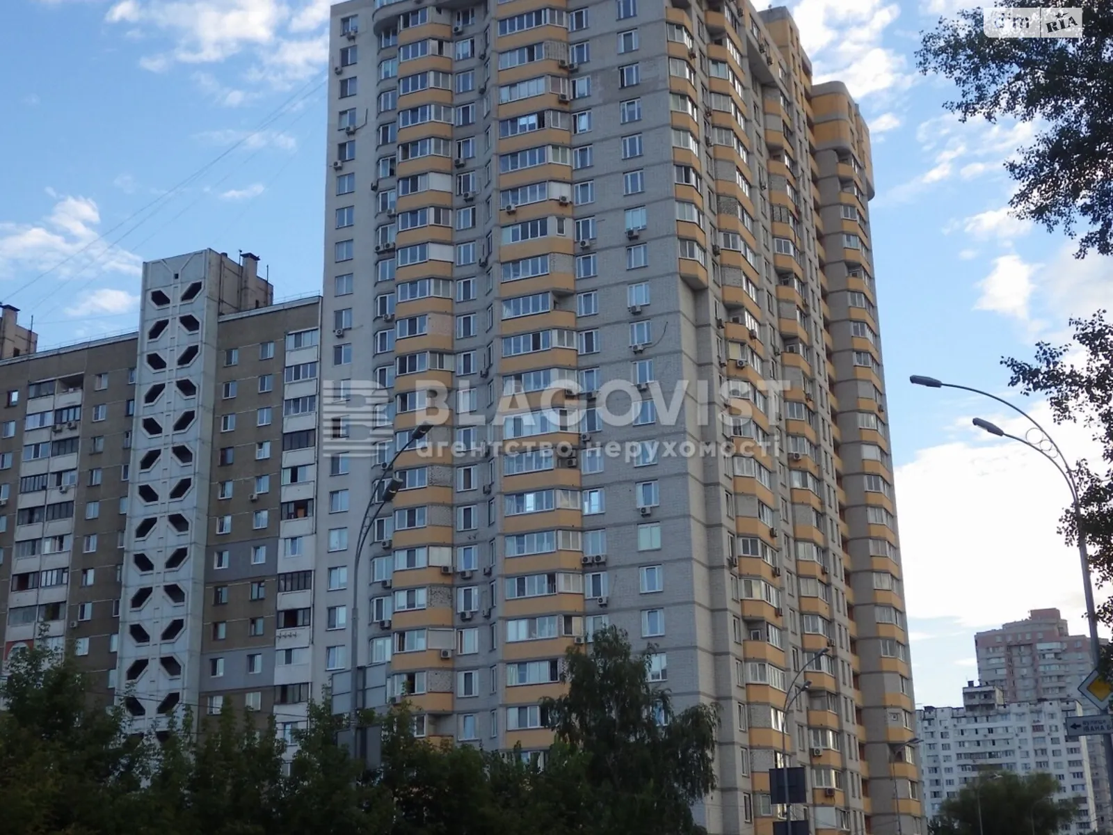 Продается 2-комнатная квартира 71 кв. м в Киеве, ул. Здолбуновская, 9Б - фото 1