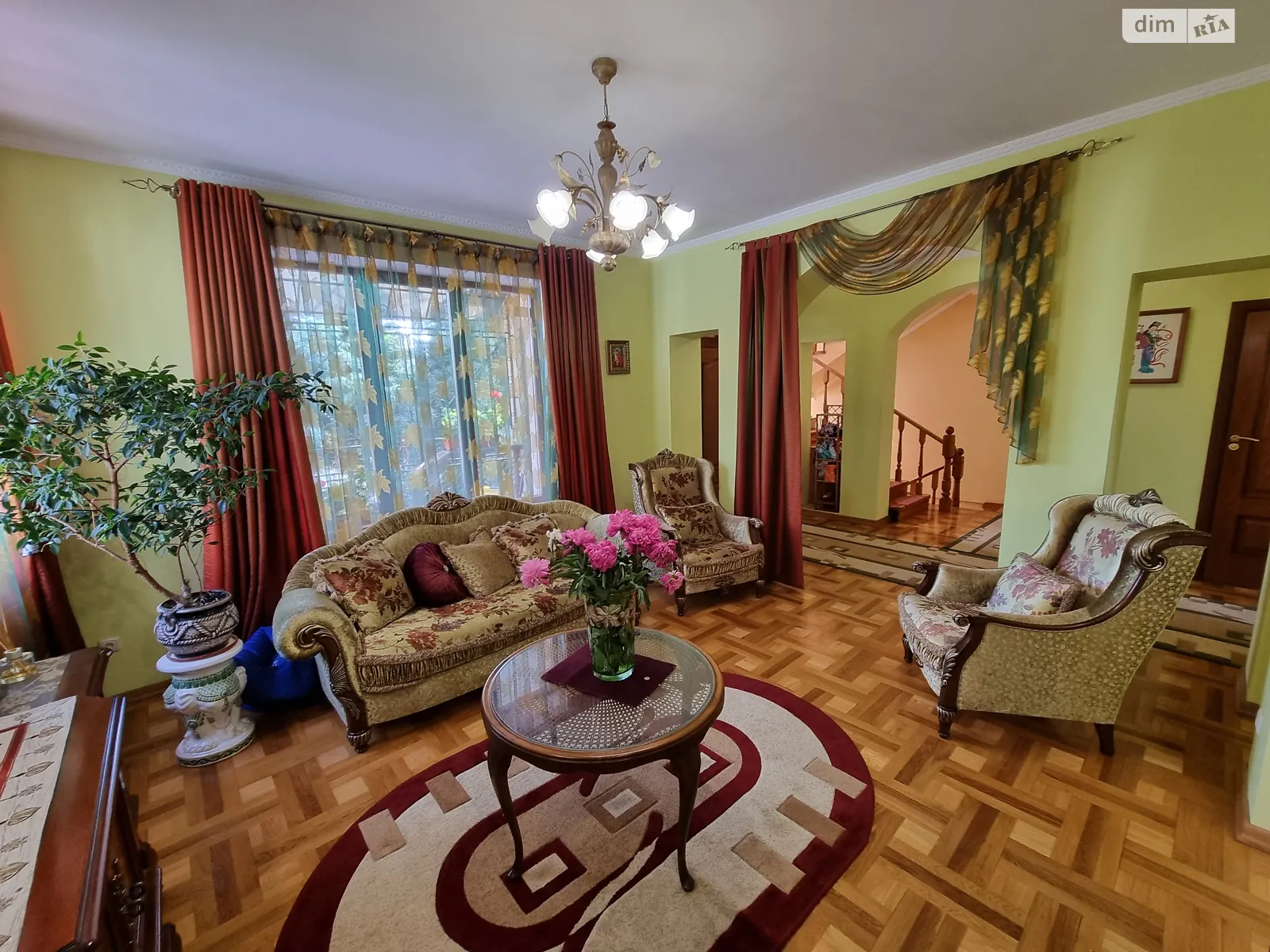 Продается дом на 2 этажа 400 кв. м с верандой, цена: 319000 $ - фото 1