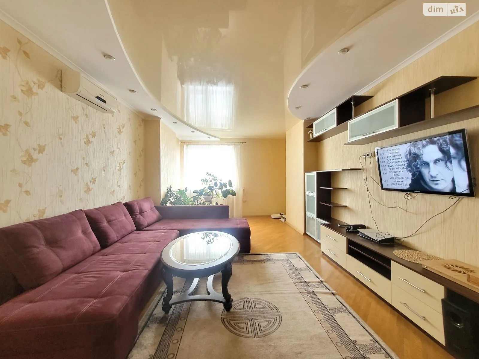 Продается 2-комнатная квартира 80.2 кв. м в Киеве, ул. Александра Мишуги, 8 - фото 1