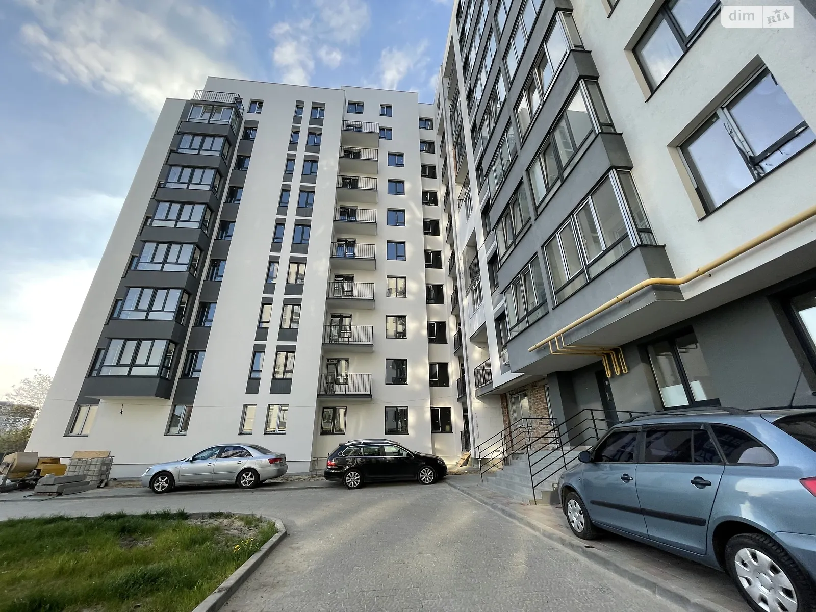 Продається 3-кімнатна квартира 78 кв. м у Львові, вул. Довга - фото 1
