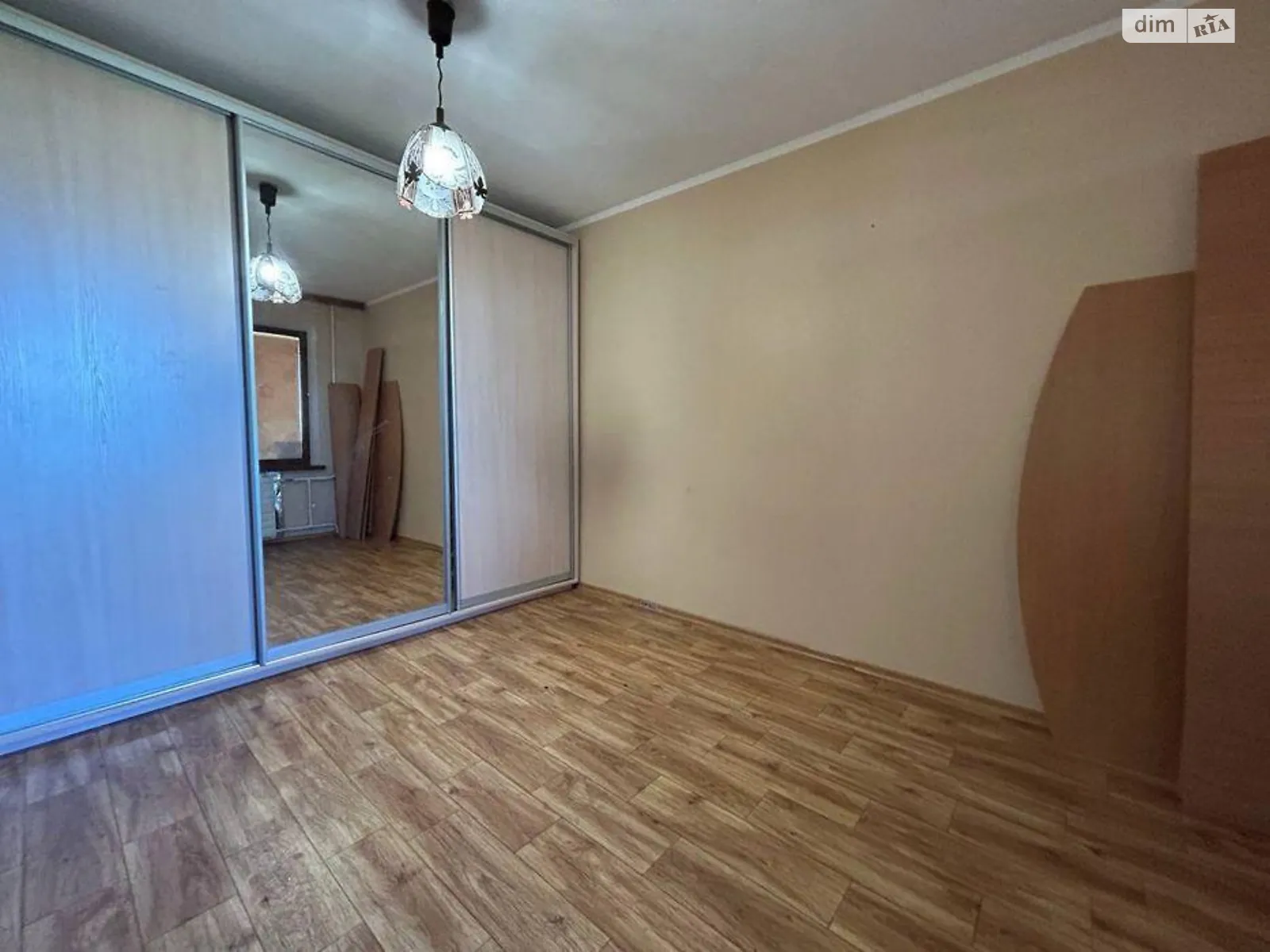 Продается 3-комнатная квартира 60 кв. м в Киеве, ул. Радужная, 3Б - фото 1