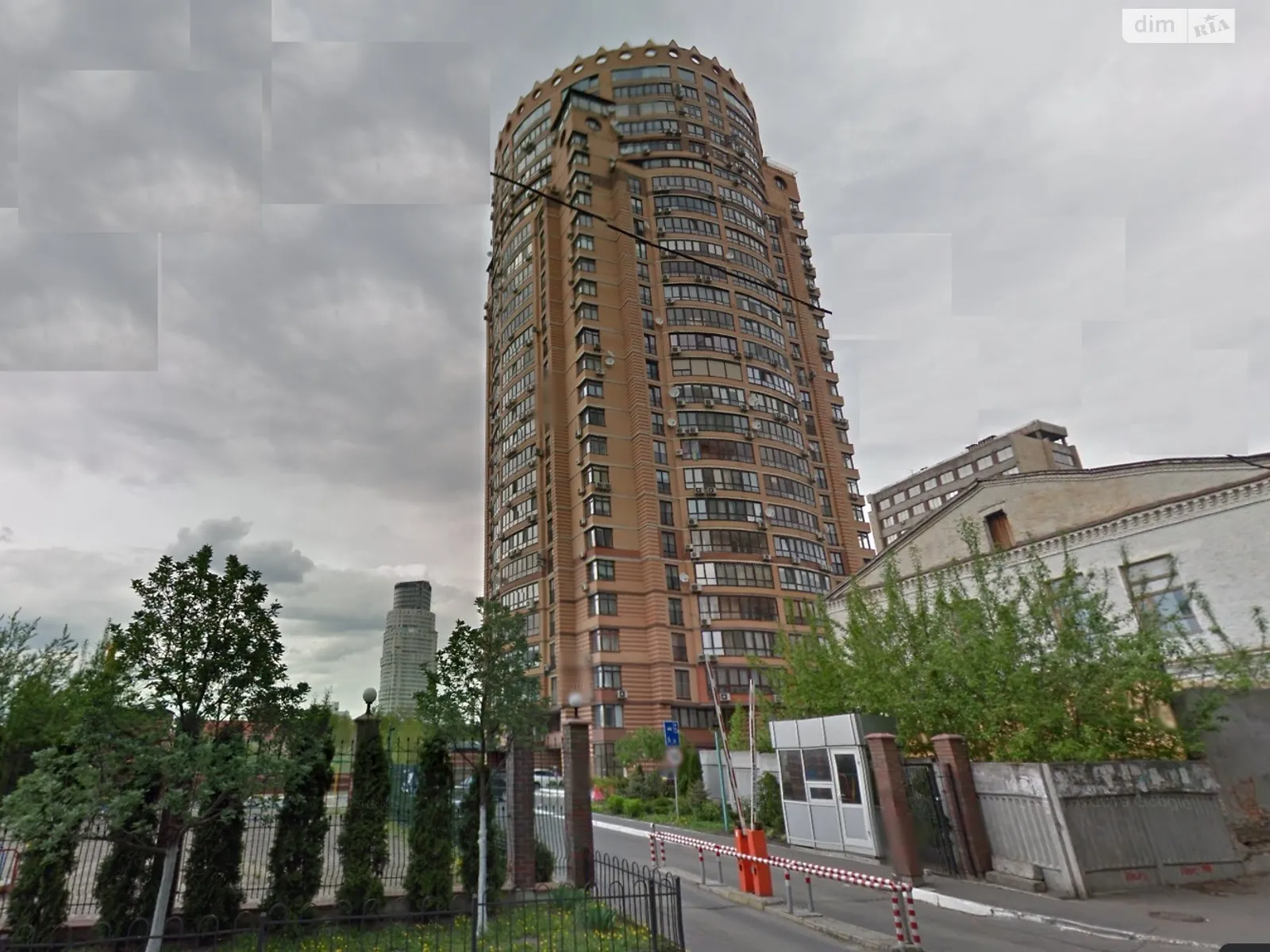 Продается 3-комнатная квартира 110 кв. м в Киеве, ул. Панаса Мирного, 28А - фото 1