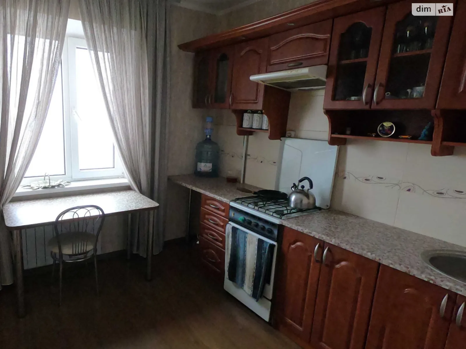 Сдается в аренду 1-комнатная квартира 35 кв. м в Ровно, ул. Млыновская, 37 - фото 1
