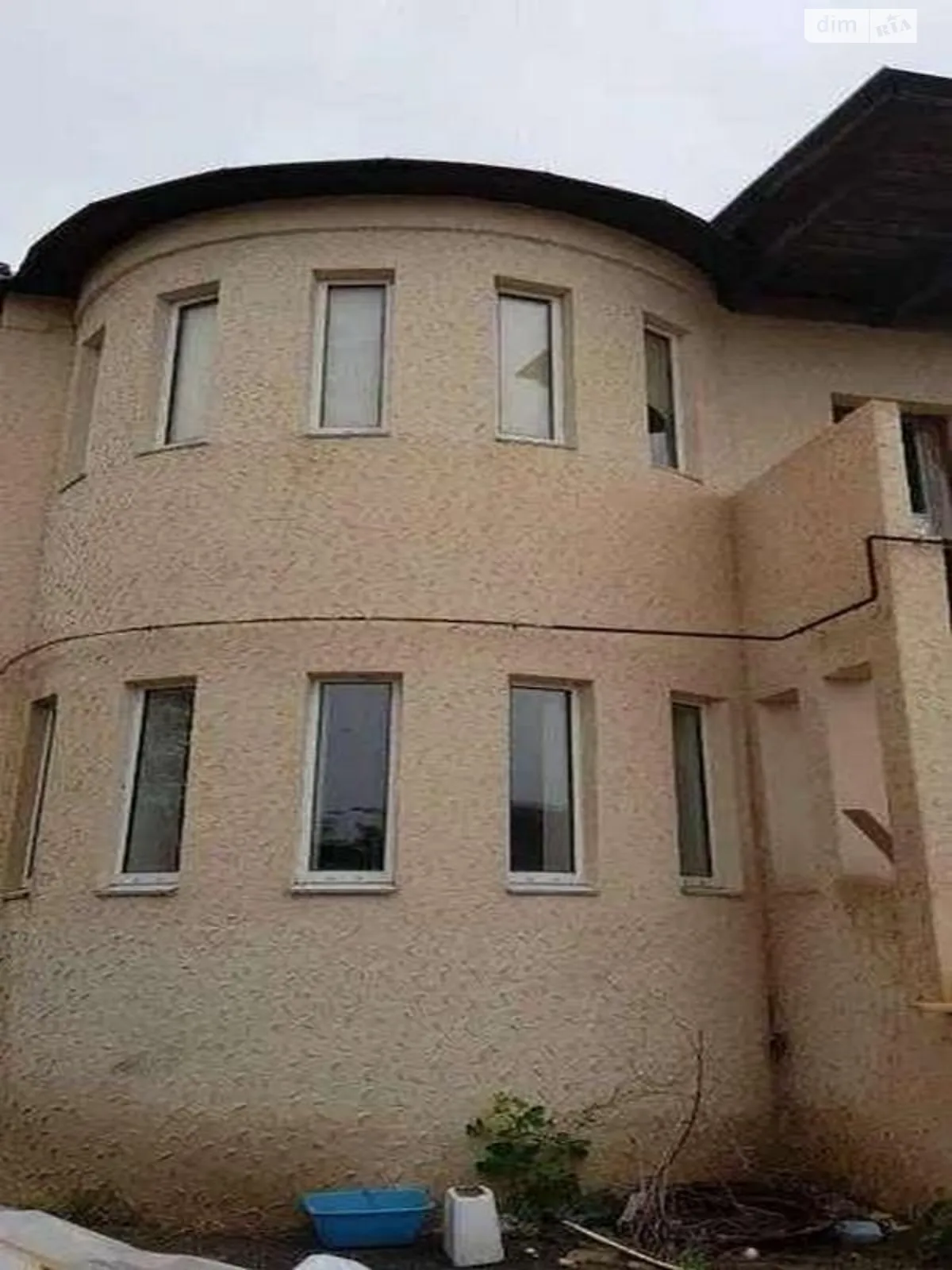 Продается дом на 2 этажа 250 кв. м с балконом - фото 2