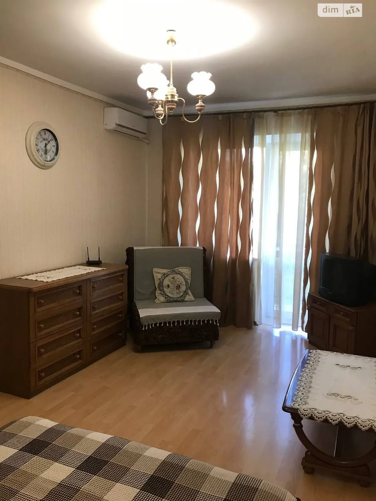 Продается 1-комнатная квартира 26 кв. м в Одессе, ул. Довженко - фото 1