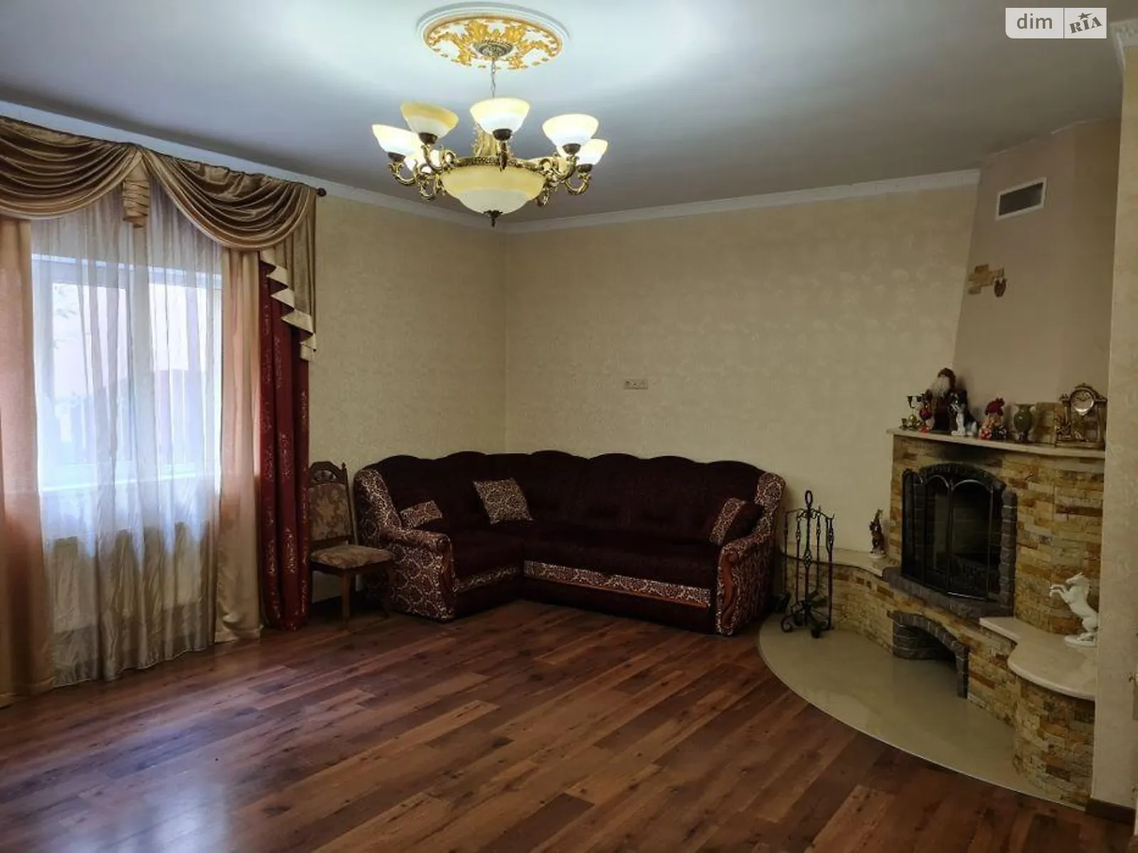 Сдается в аренду дом на 2 этажа 188 кв. м с гаражом, цена: 1150 $ - фото 1