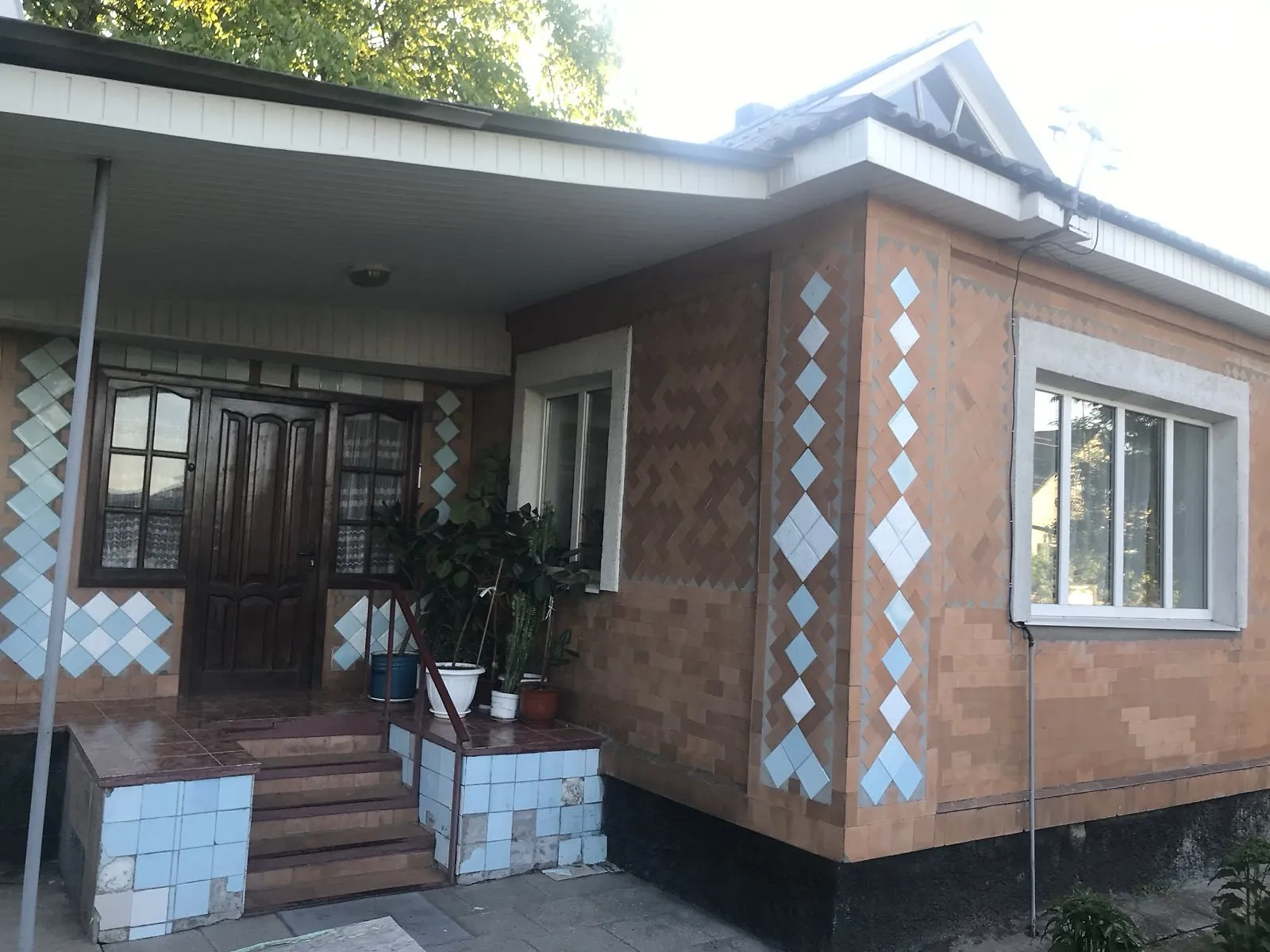 Продается одноэтажный дом 73.8 кв. м с гаражом, цена: 19000 $ - фото 1