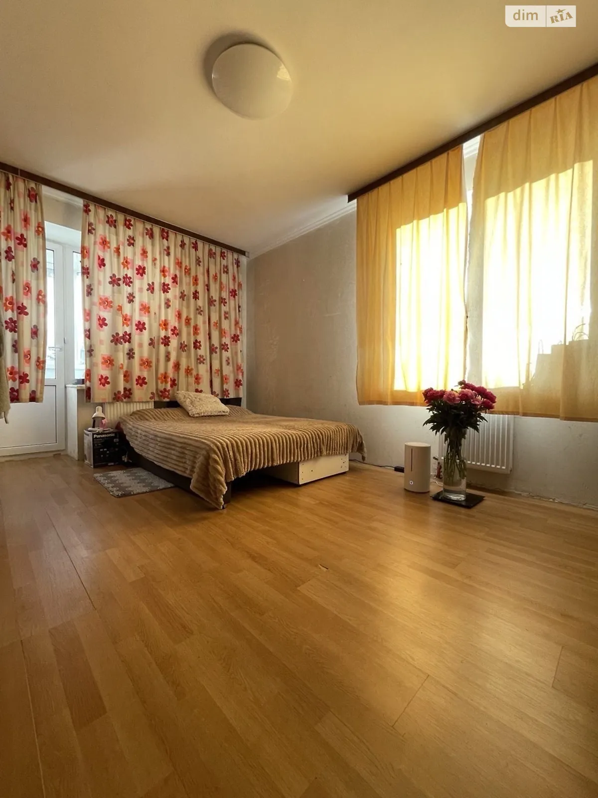 Продается 1-комнатная квартира 37 кв. м в Буче, ул. Бориса Гмыри, 2А - фото 1