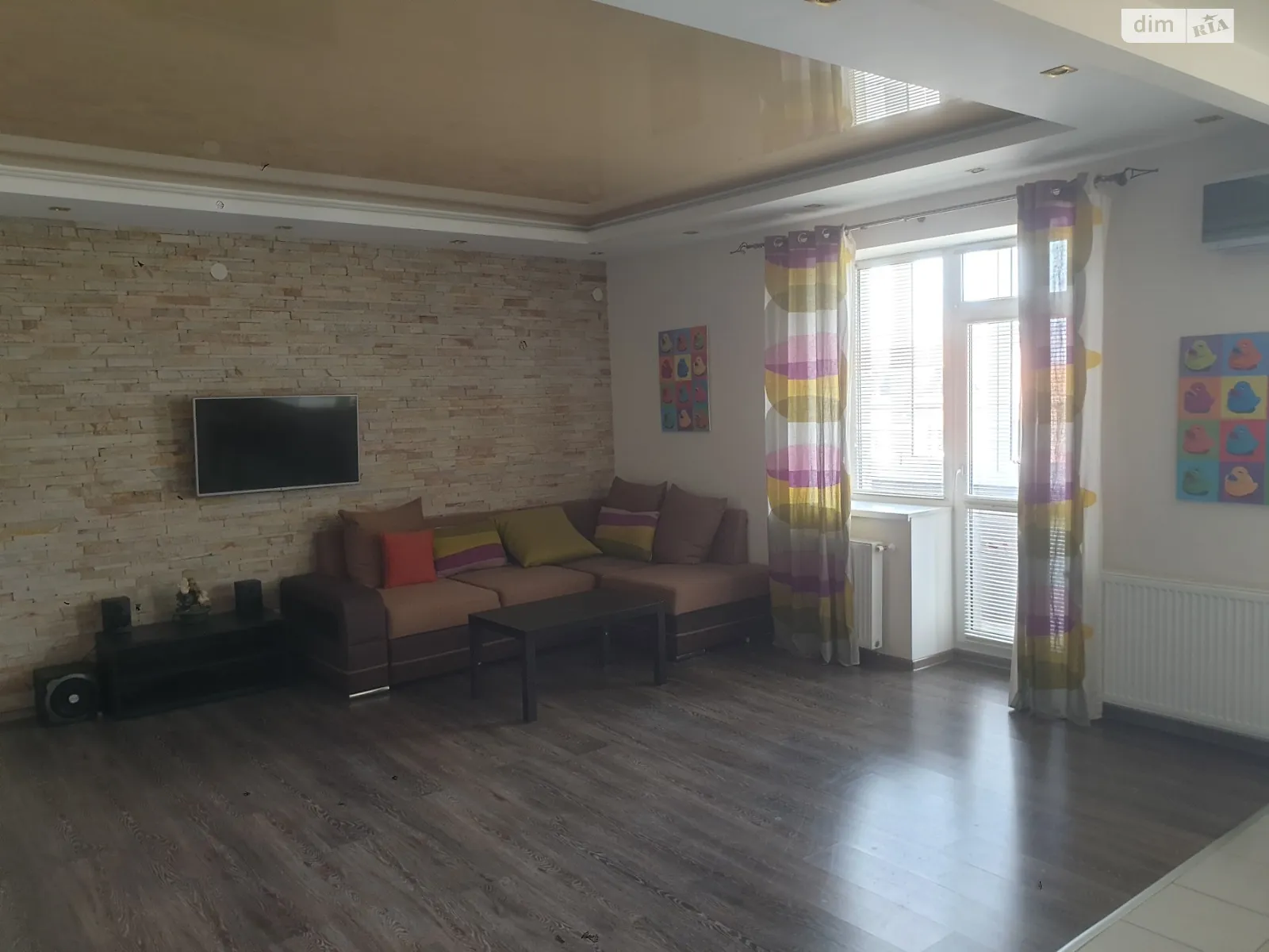 Продается 3-комнатная квартира 97 кв. м в Ужгороде - фото 3