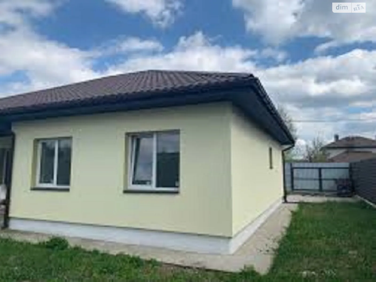 Продается одноэтажный дом 125 кв. м с балконом, цена: 66500 $ - фото 1