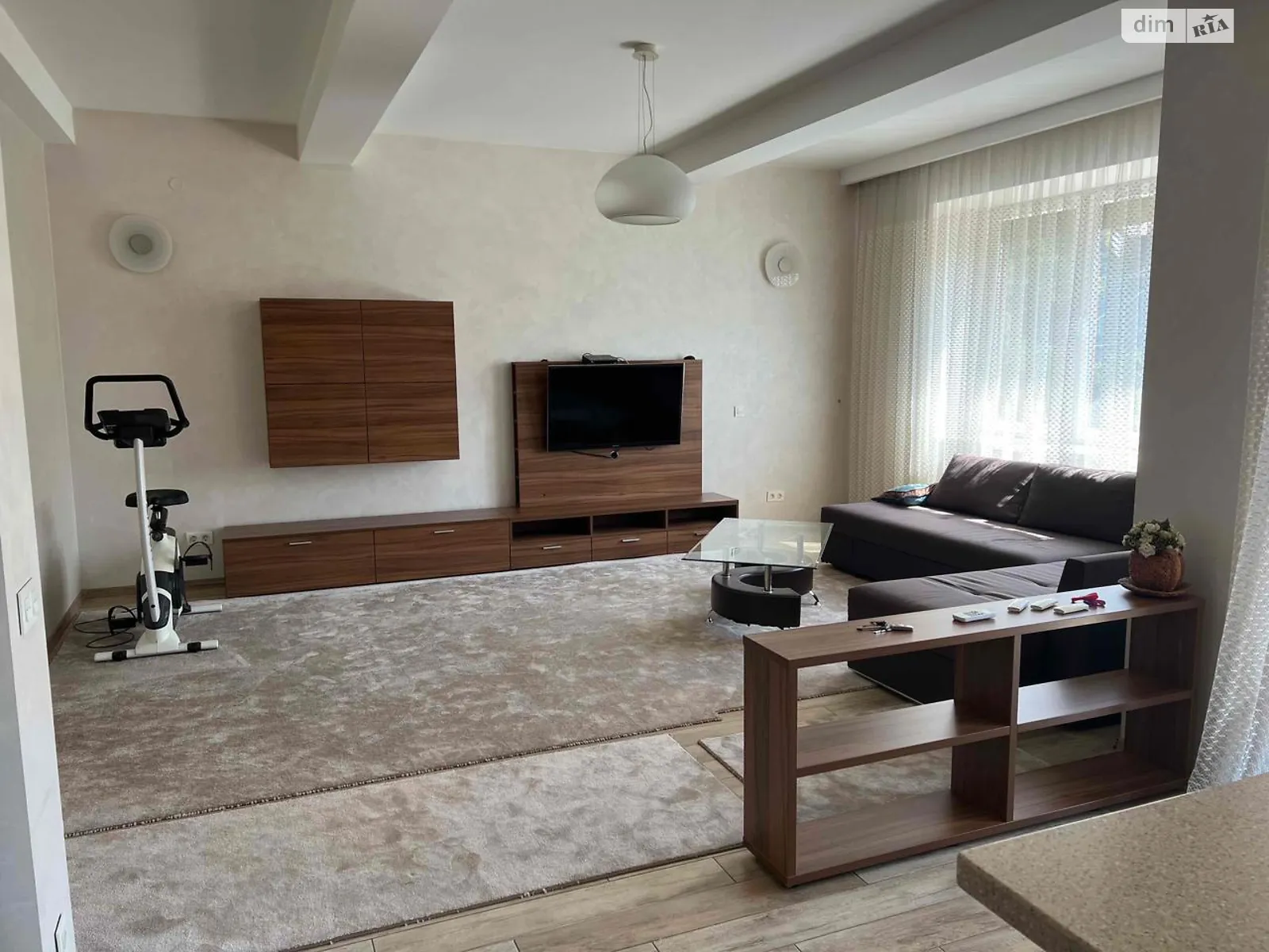 Продается 3-комнатная квартира 112 кв. м в Мукачеве, ул. Ивана Маргитича, 8 - фото 1