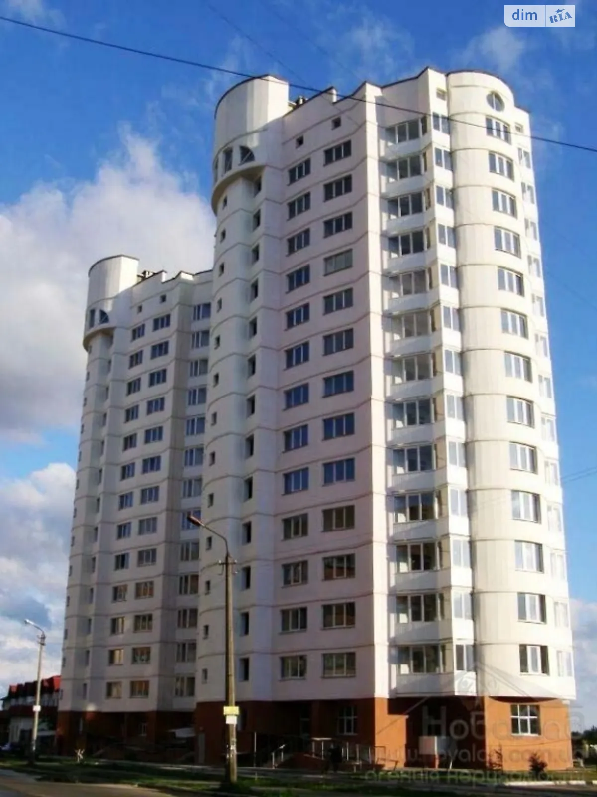 Продается 1-комнатная квартира 44.3 кв. м в Броварах, ул. Черняховского, 11Г - фото 1