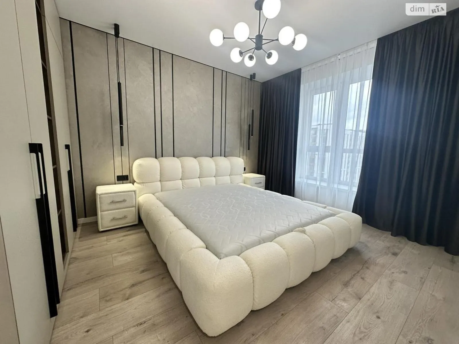 Продается 2-комнатная квартира 80 кв. м в Ивано-Франковске, ул. Гетьмана Ивана Мазепы, 164 - фото 1