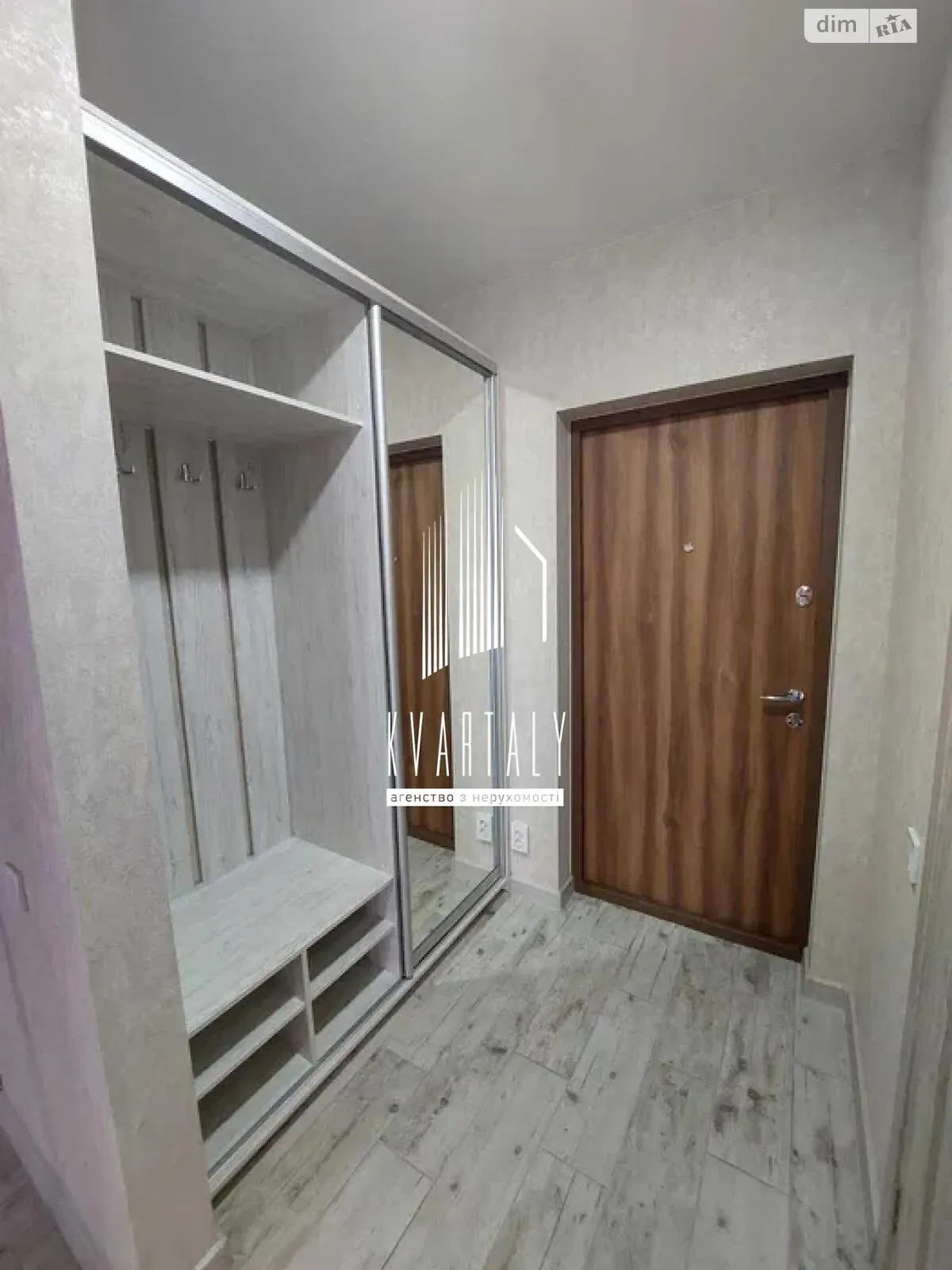 Сдается в аренду 1-комнатная квартира 47 кв. м в Киеве - фото 2
