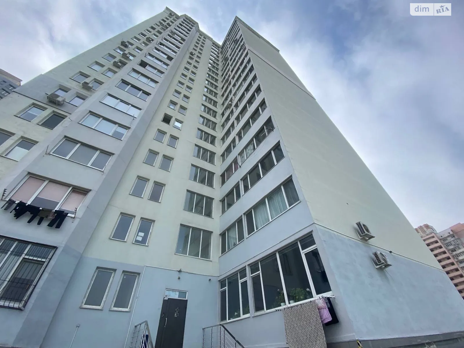 Продается 1-комнатная квартира 49 кв. м в Черноморске - фото 2