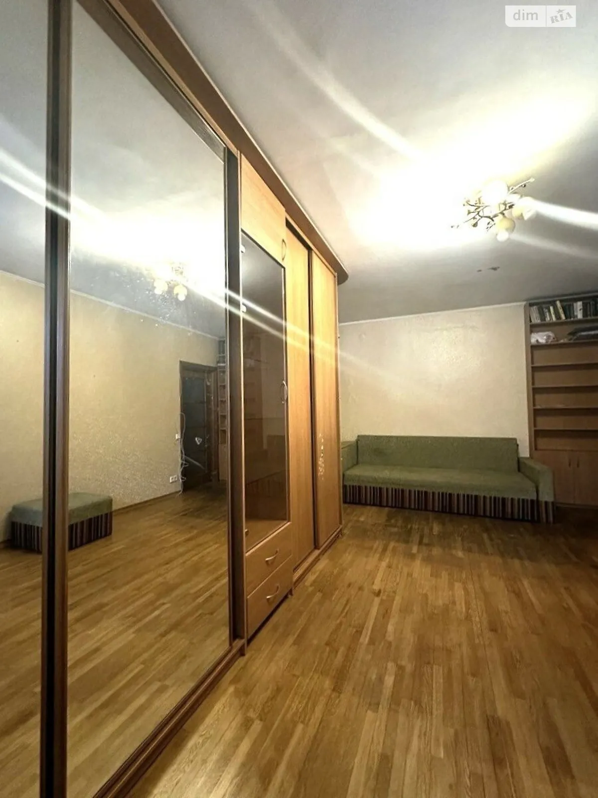 Продається 1-кімнатна квартира 32 кв. м у Києві, вул. Саксаганського, 82 - фото 1