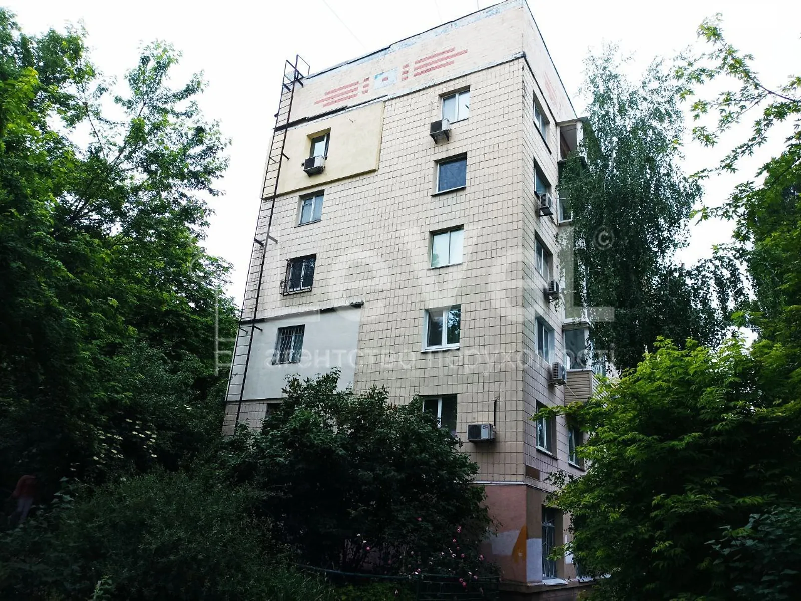 Здається в оренду 2-кімнатна квартира 44 кв. м у Києві, вул. Мечникова, 8 - фото 1