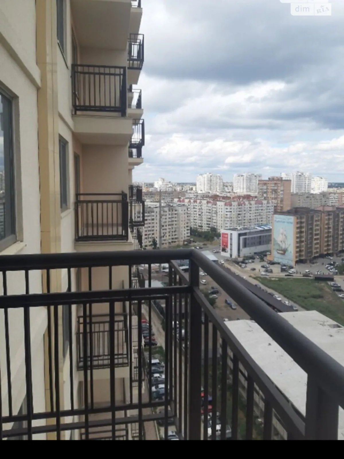 Продается 3-комнатная квартира 84 кв. м в Одессе, ул. Академика Сахарова, 3Д - фото 1