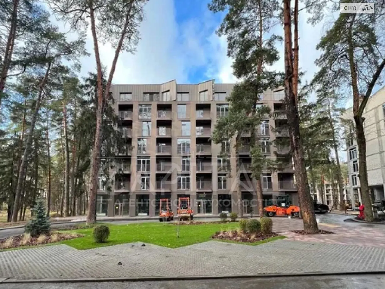 Продается 3-комнатная квартира 92 кв. м в Киеве, Бориспольское шоссе, 1 - фото 1