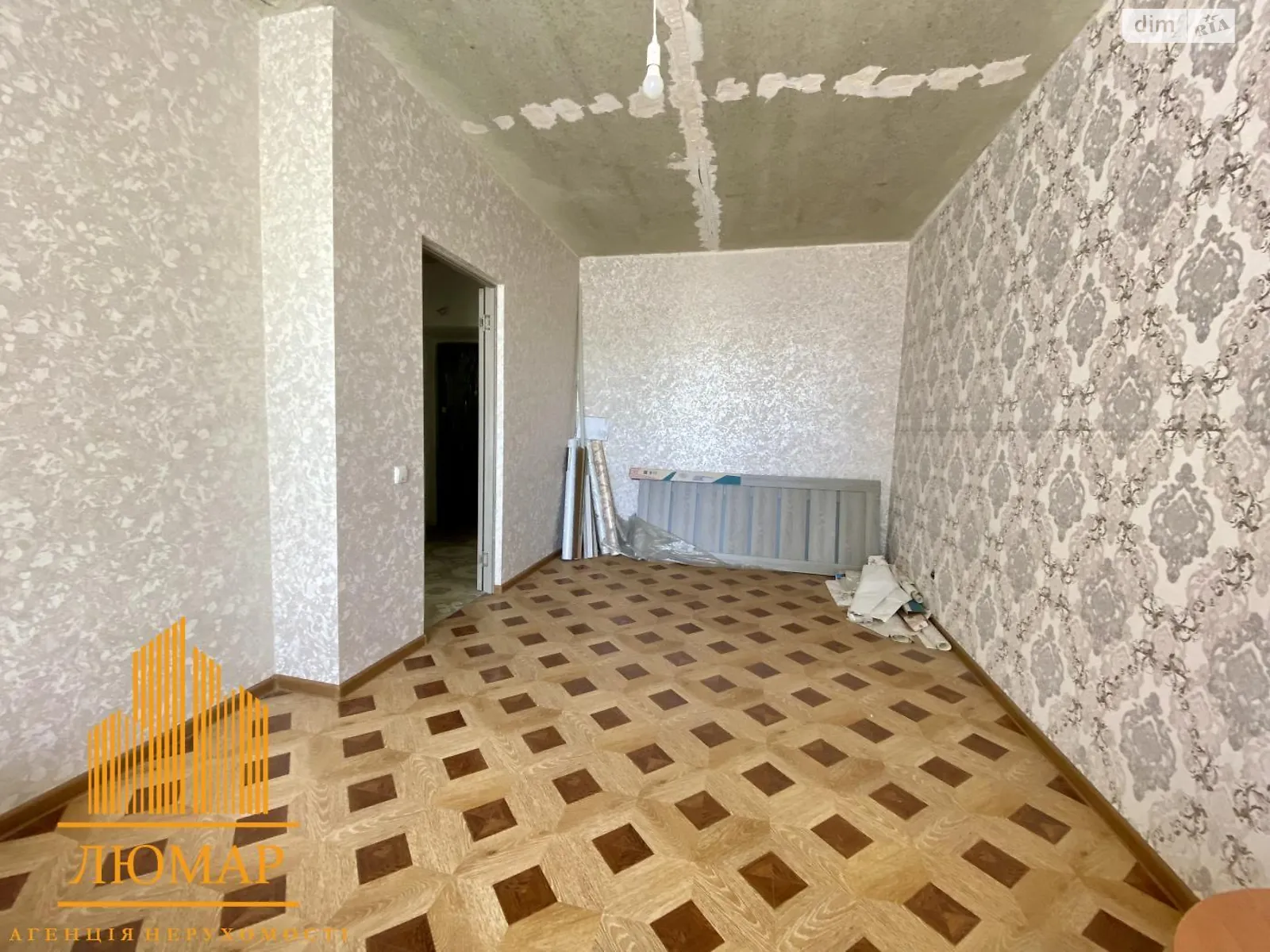 Продается 1-комнатная квартира 41 кв. м в Львове, ул. Хмельницкого Богдана - фото 1