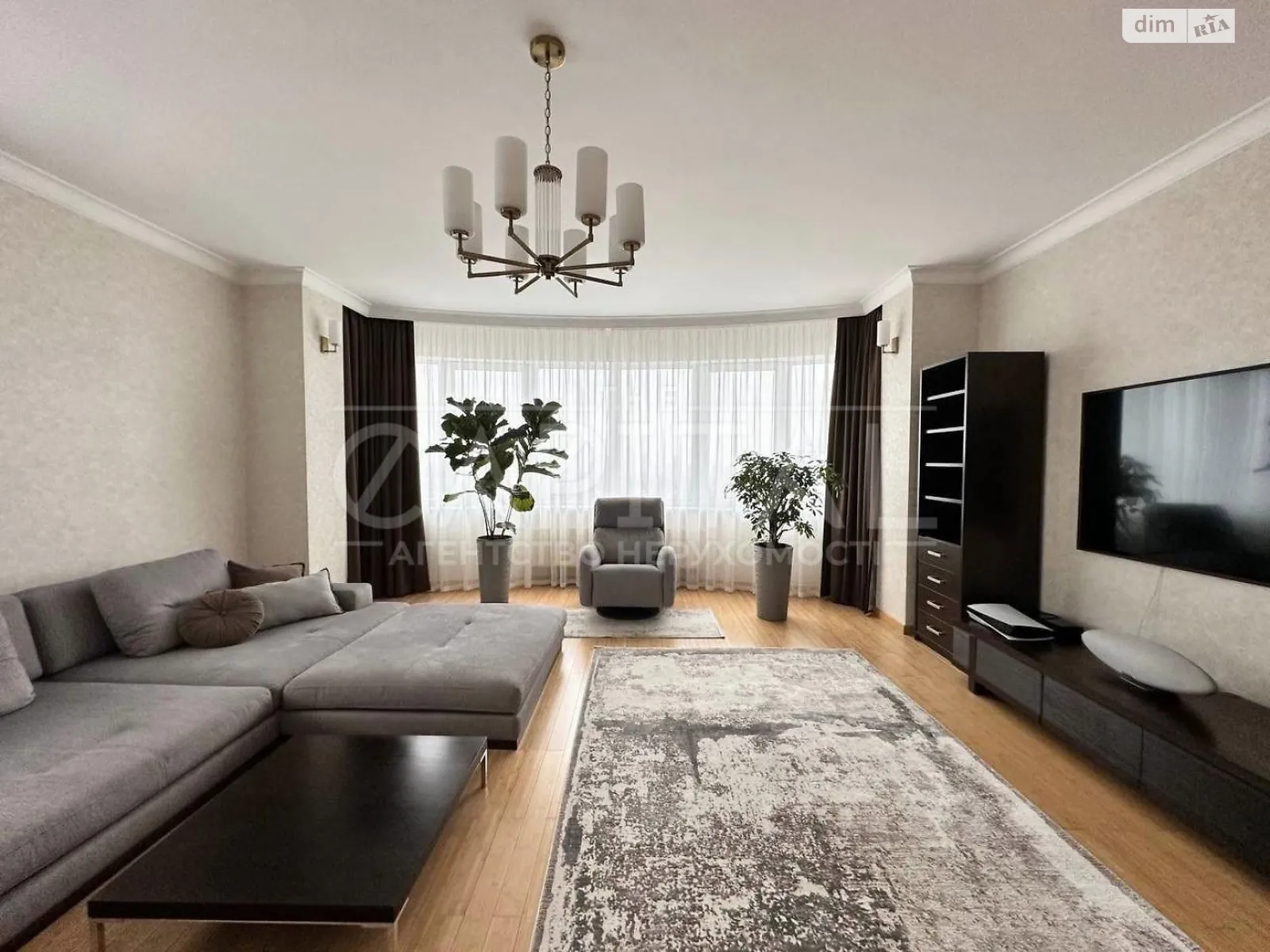 Продается 2-комнатная квартира 128 кв. м в Киеве, ул. Провиантская(Гали Тимофеевой), 3 - фото 1