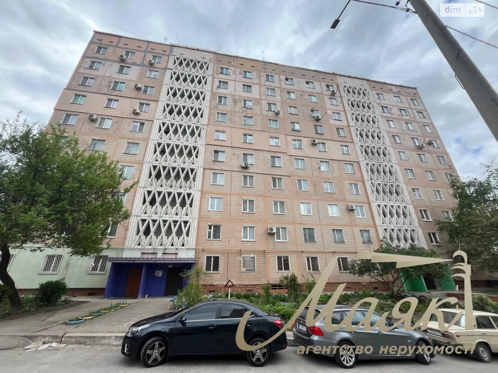 3-комнатная квартира 68 кв. м в Запорожье, ул. Дорошенко - фото 1