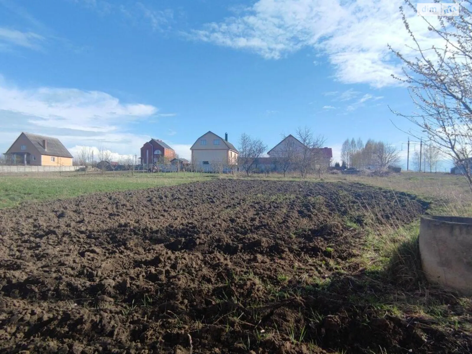 Продается дом на 2 этажа 70 кв. м с бассейном, цена: 53000 $ - фото 1