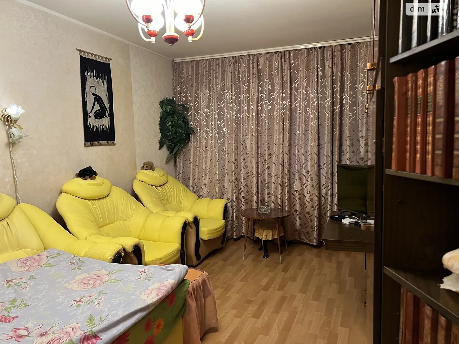 Продается 3-комнатная квартира 65 кв. м в Одессе, просп. Добровольского, 92 - фото 1