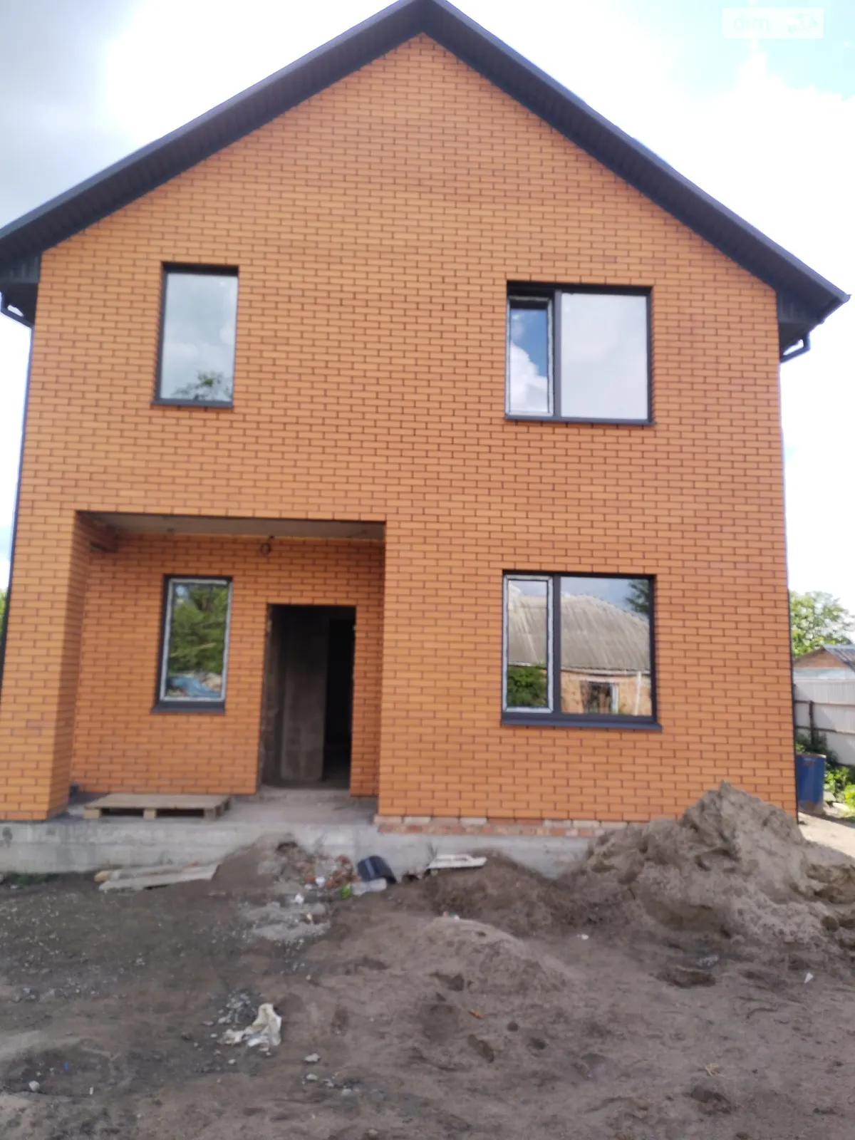 Продается дом на 2 этажа 130 кв. м с верандой, цена: 86000 $ - фото 1