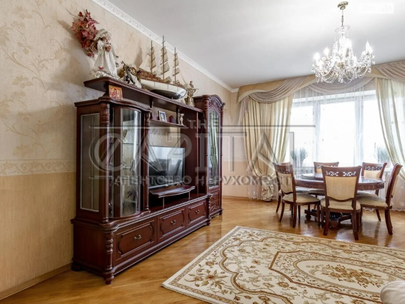 Сдается в аренду 4-комнатная квартира 156 кв. м в Киеве - фото 2