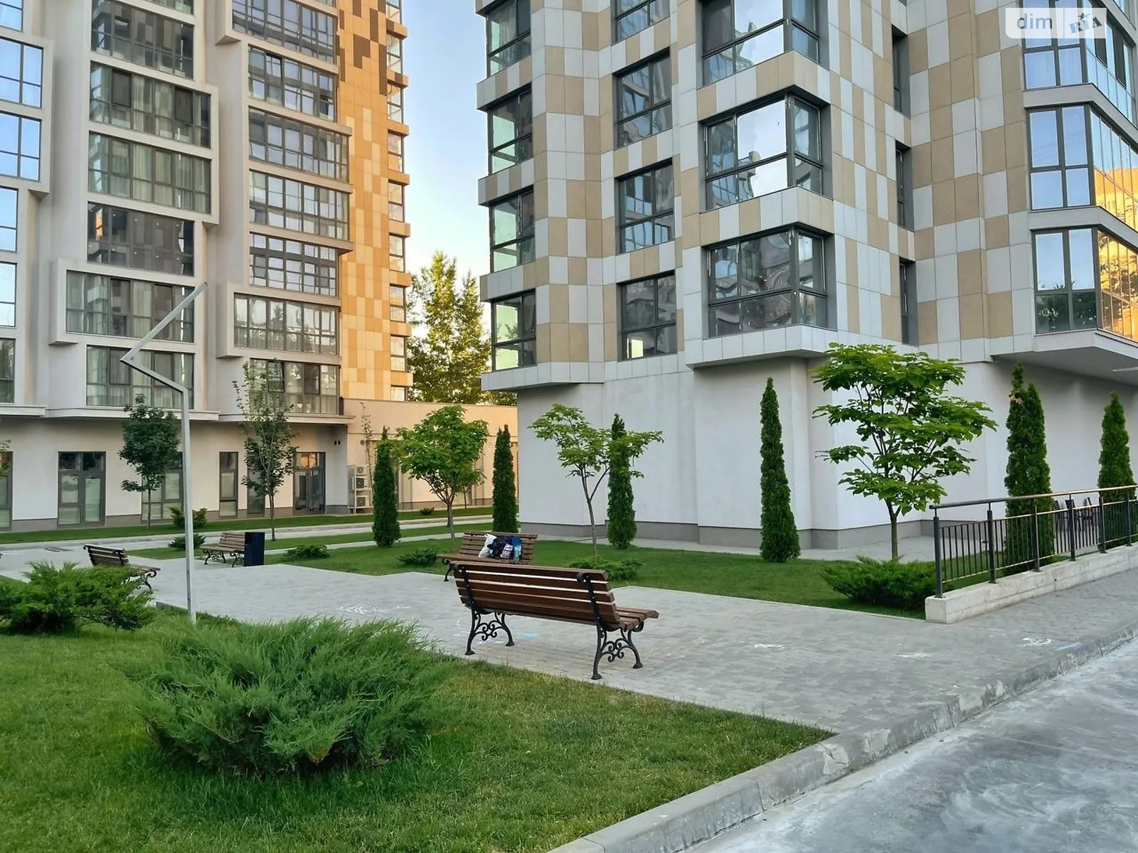 Продается 1-комнатная квартира 75.8 кв. м в Днепре, просп. Науки(Гагарина), 112А - фото 1