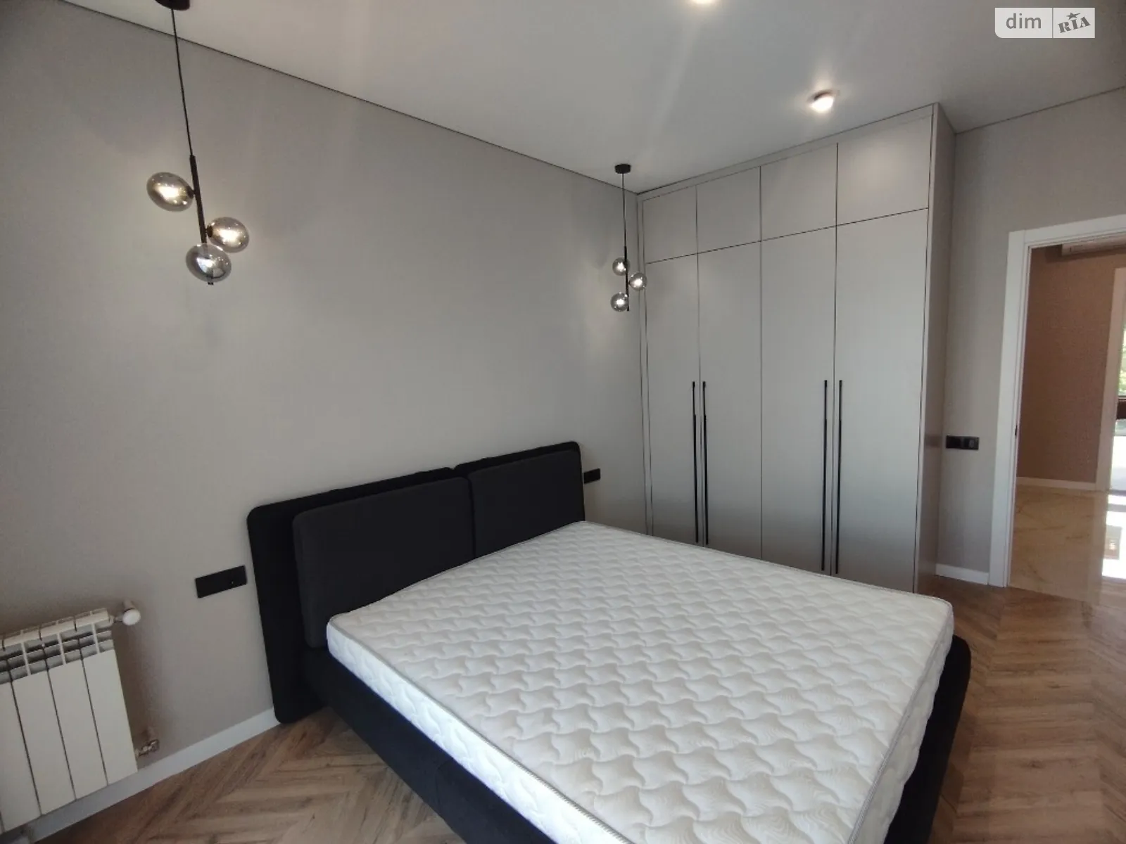 Продается 2-комнатная квартира 62.5 кв. м в Ужгороде, цена: 118000 $ - фото 1
