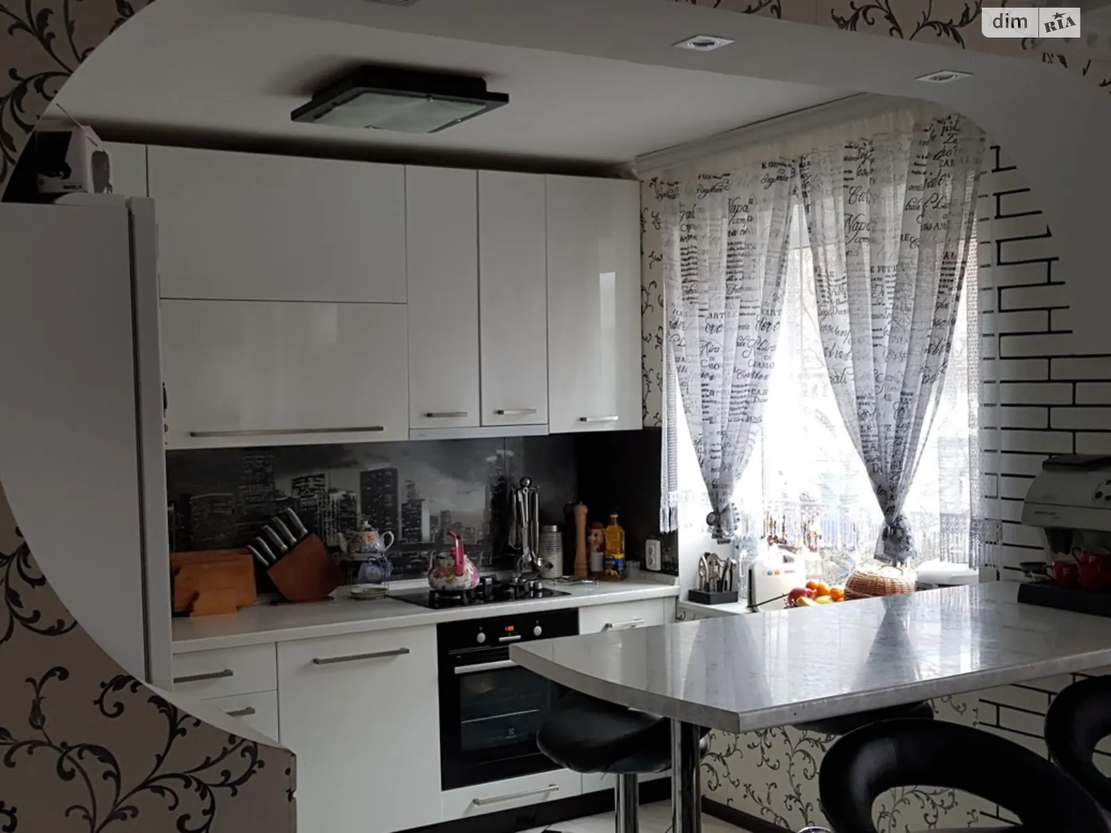 Продается 4-комнатная квартира 72.8 кв. м в Жмеринке - фото 1