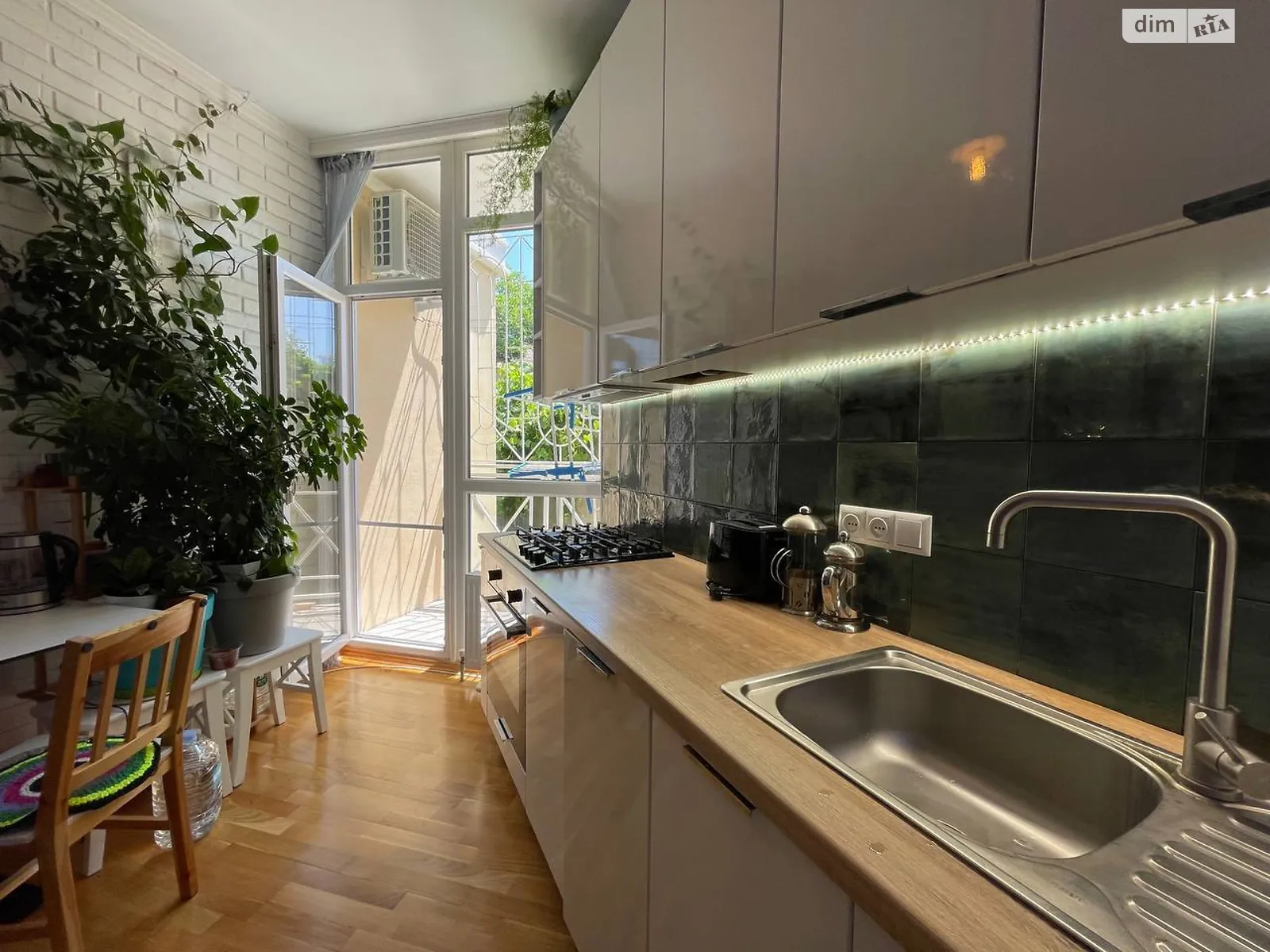 Продается 1-комнатная квартира 37 кв. м в Одессе, ул. Леваневского, 23А - фото 1