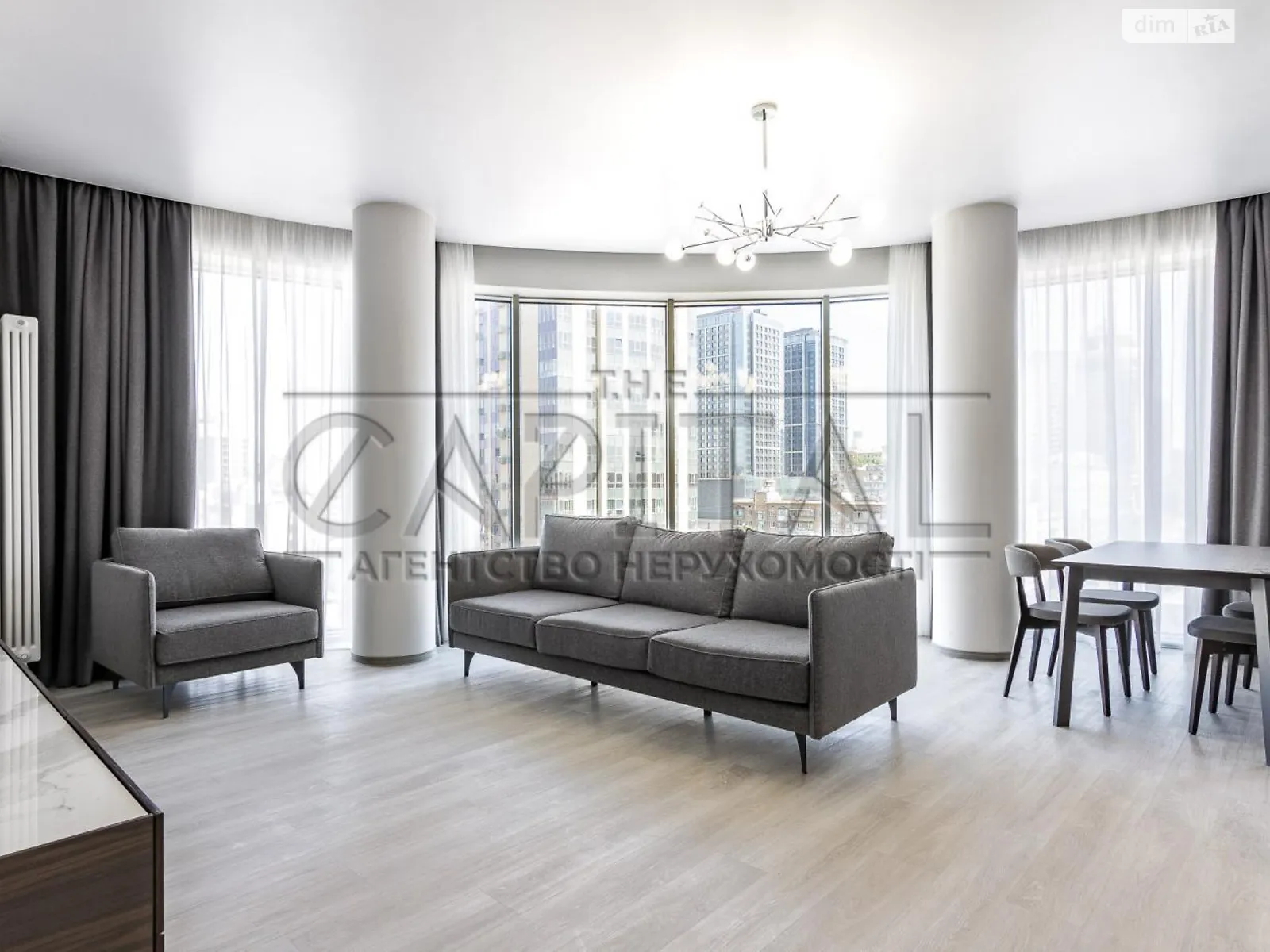Сдается в аренду 4-комнатная квартира 138 кв. м в, цена: 2200 $ - фото 1