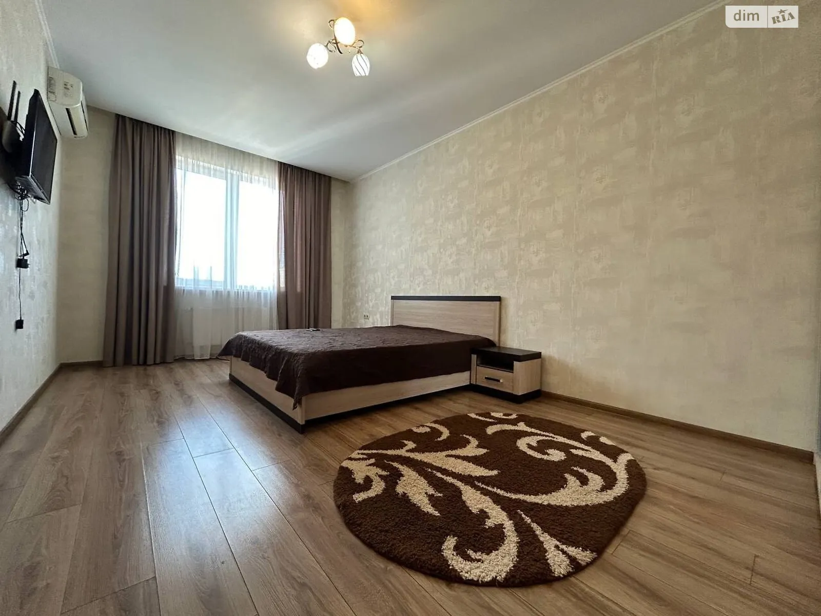 Продается 1-комнатная квартира 44 кв. м в Одессе, ул. Среднефонтанская, 35 - фото 1