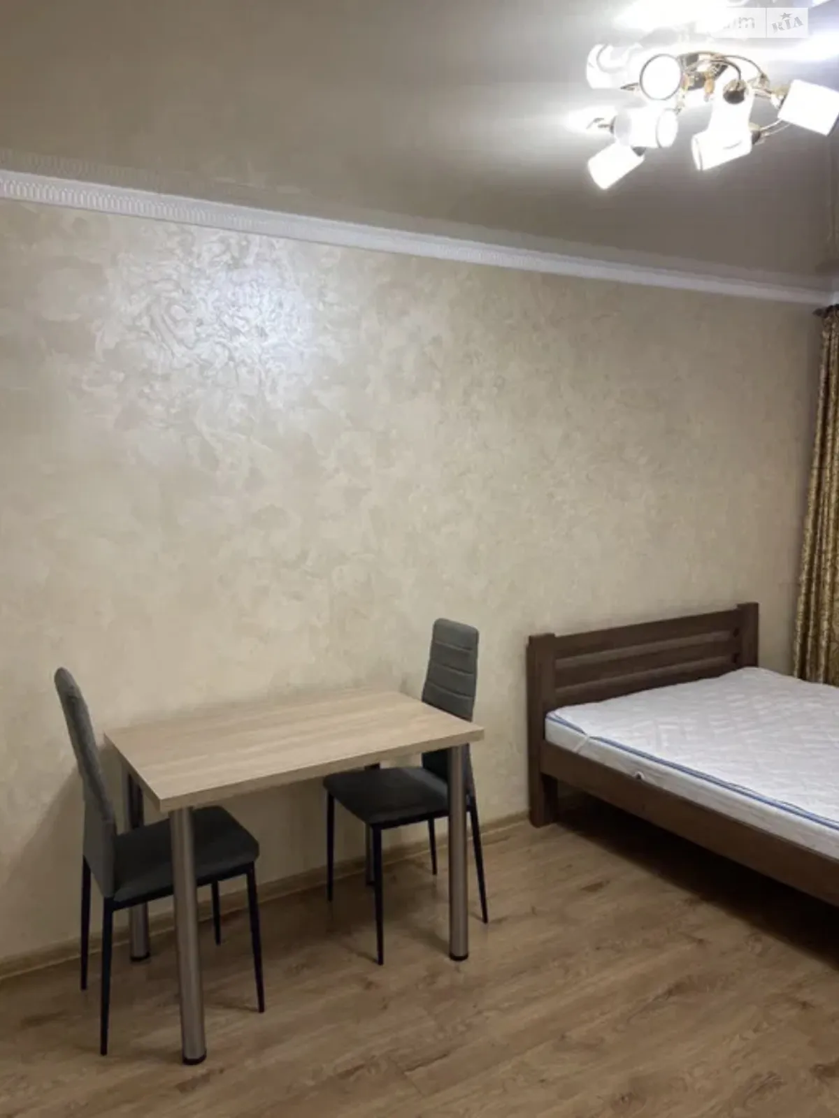 1-комнатная квартира 32 кв. м в Тернополе, ул. Бережанская - фото 1