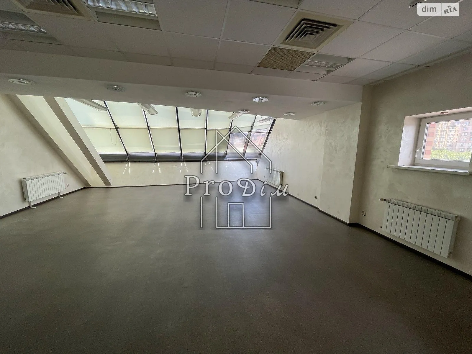 Здається в оренду офіс 670 кв. м в бізнес-центрі, цена: 10050 $ - фото 1