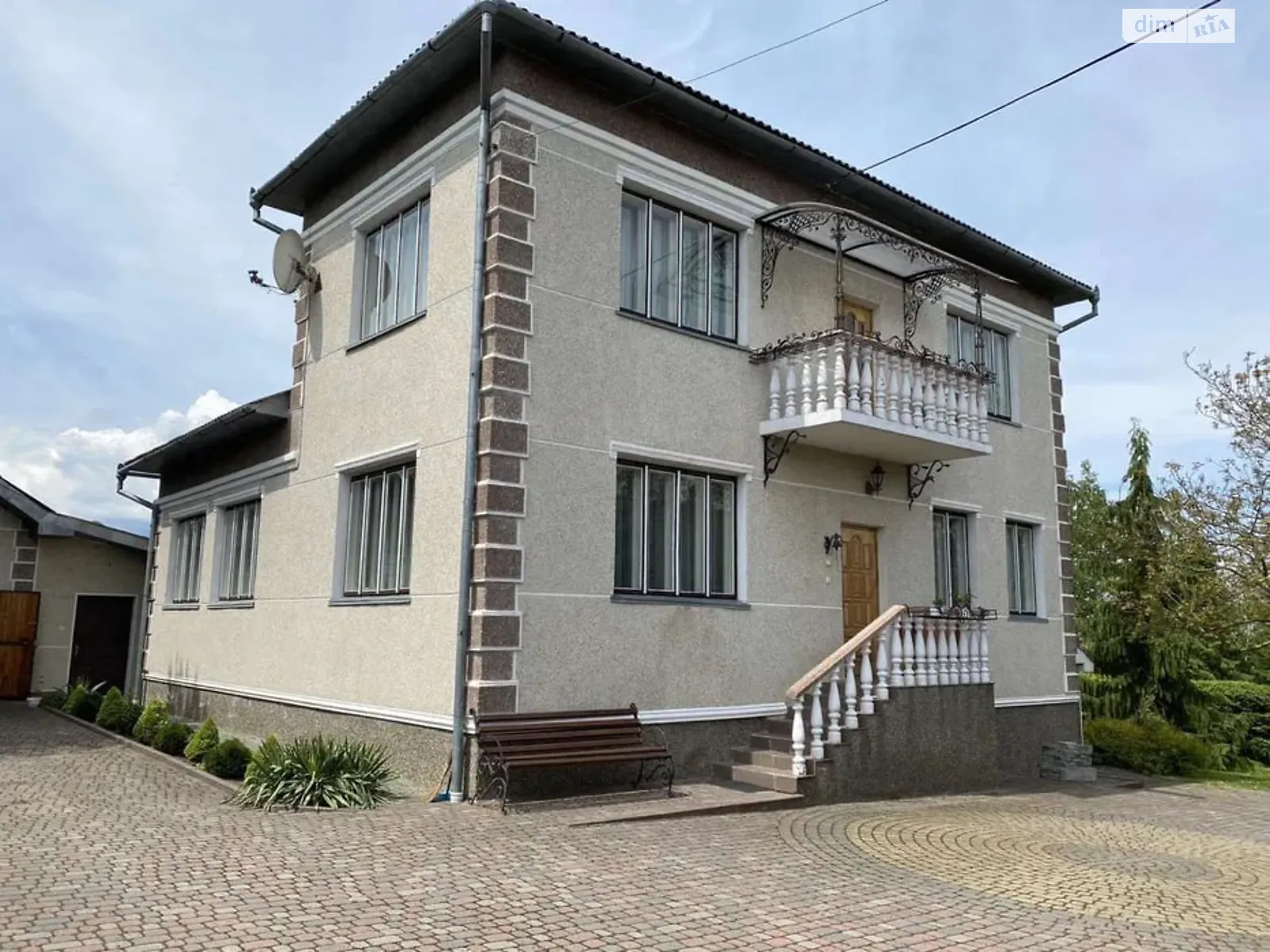 Продается дом на 2 этажа 223 кв. м с беседкой, цена: 167000 $ - фото 1