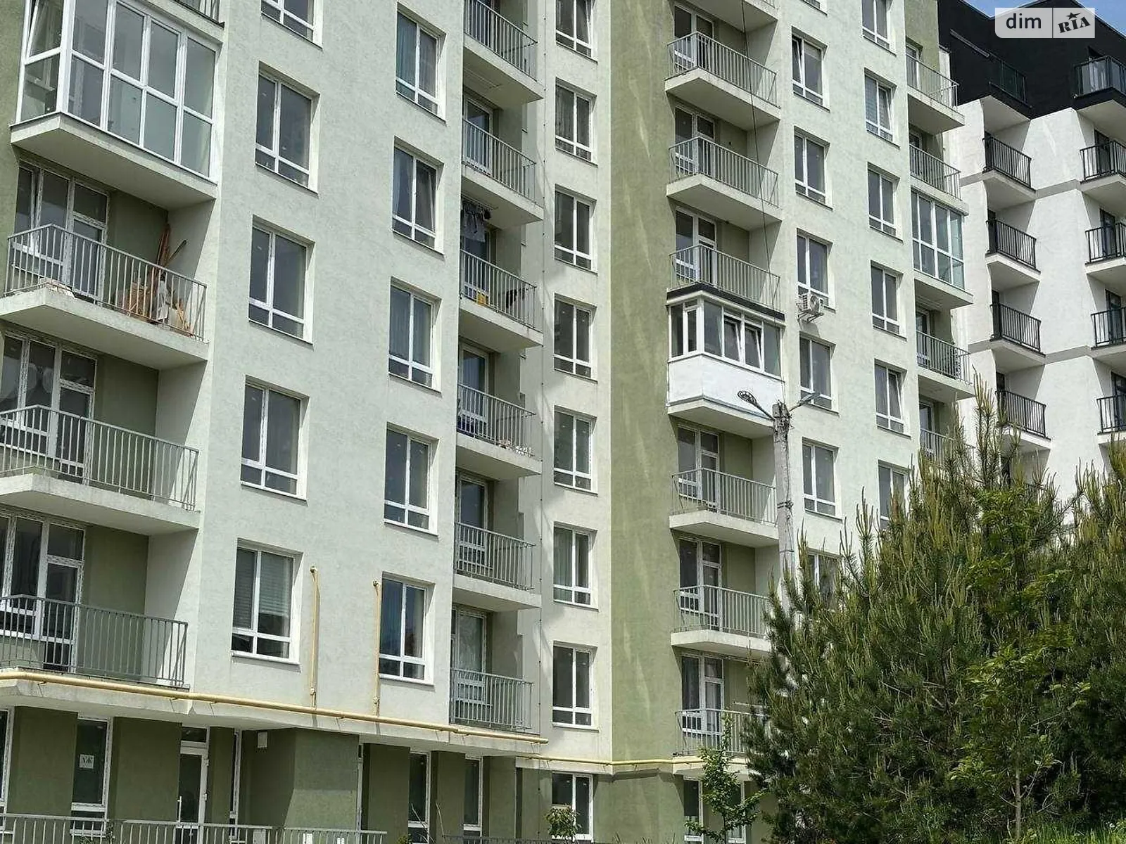 Продается 1-комнатная квартира 43 кв. м в Львове, ул. Джона Леннона, 41 - фото 1